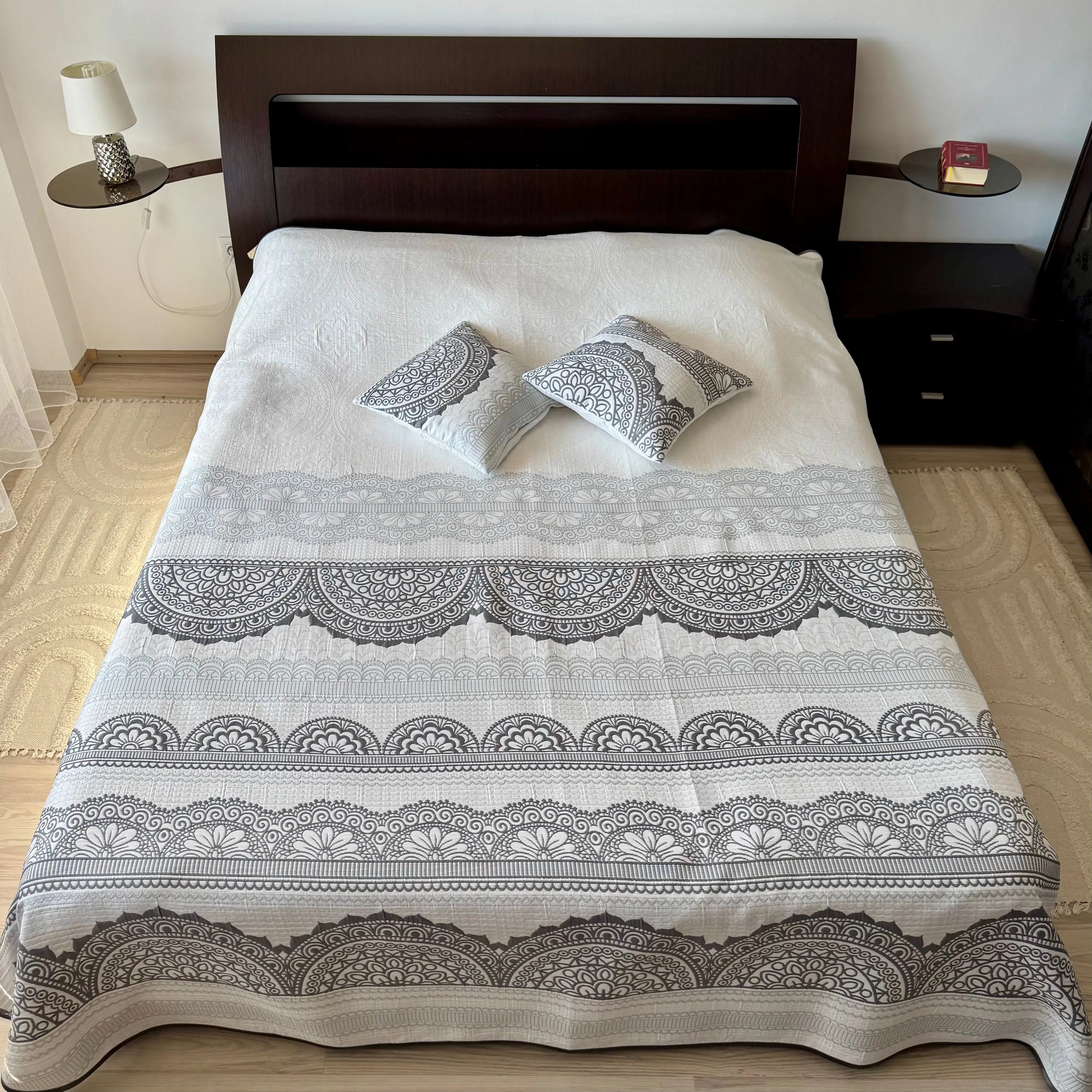 Cuvertura “Debora Grey” CRISTAL CONSTRUCT SRL CasaCrystal