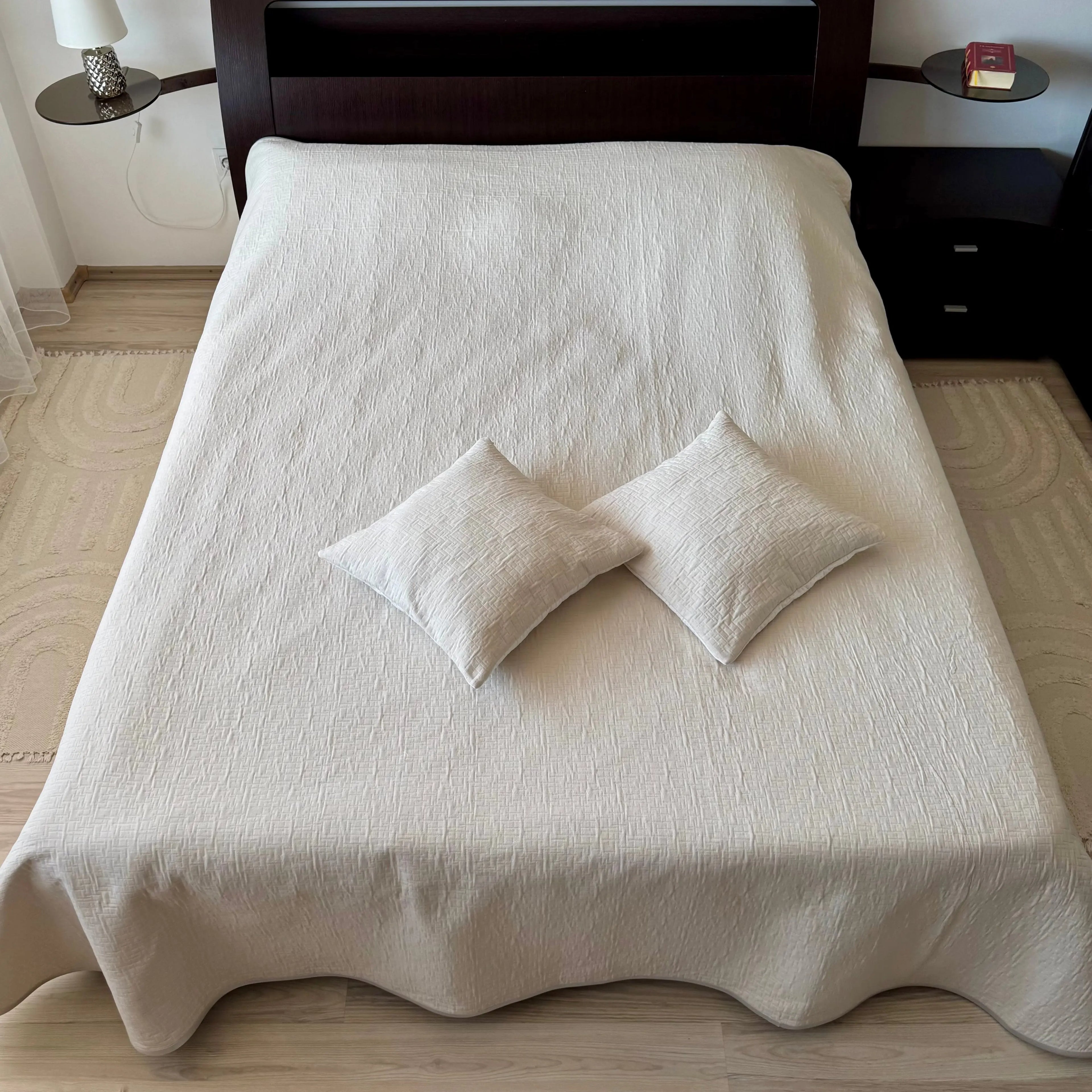 Cuvertura “Kathia Beige” CRISTAL CONSTRUCT SRL CasaCrystal