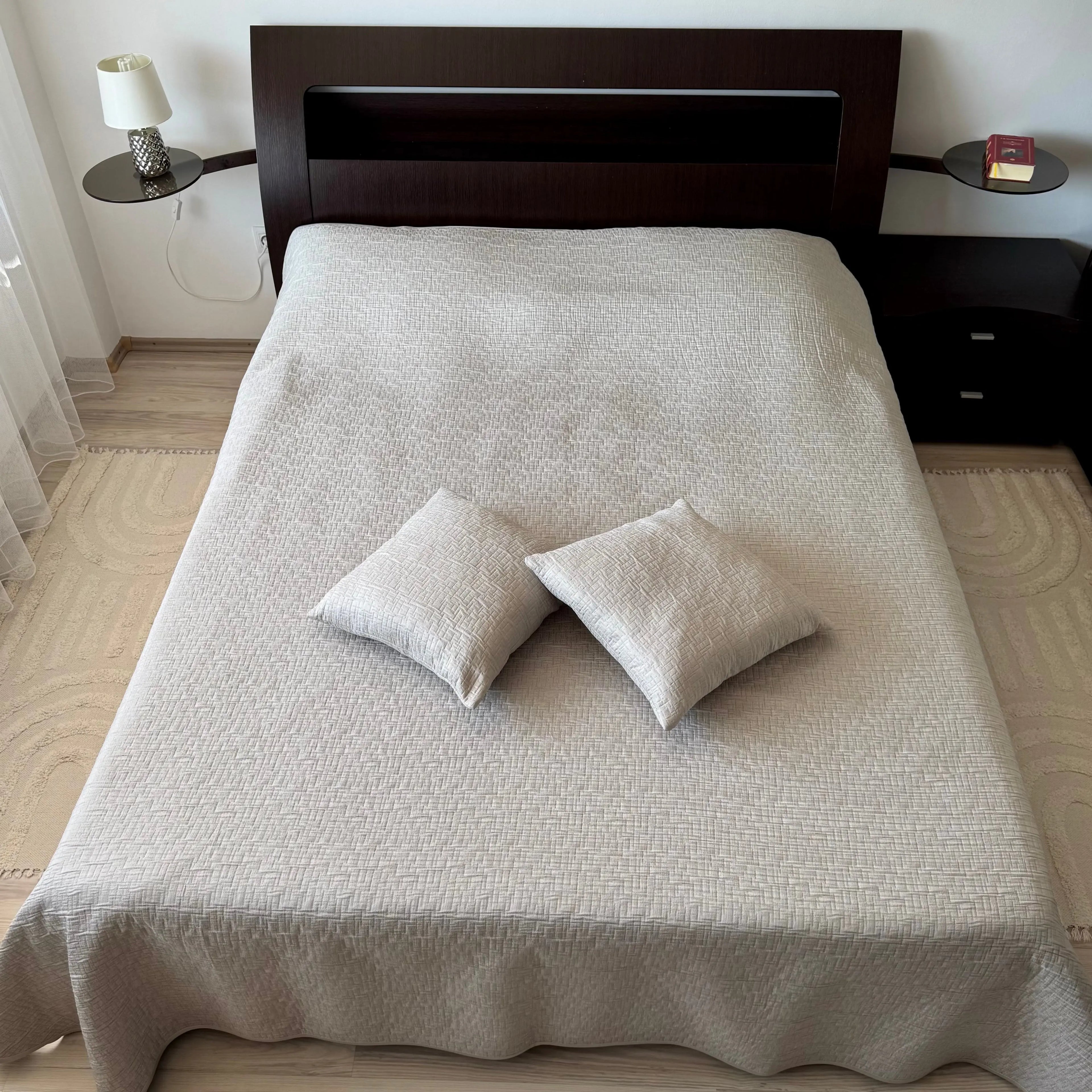 Cuvertura “Kathia Grey” CRISTAL CONSTRUCT SRL CasaCrystal