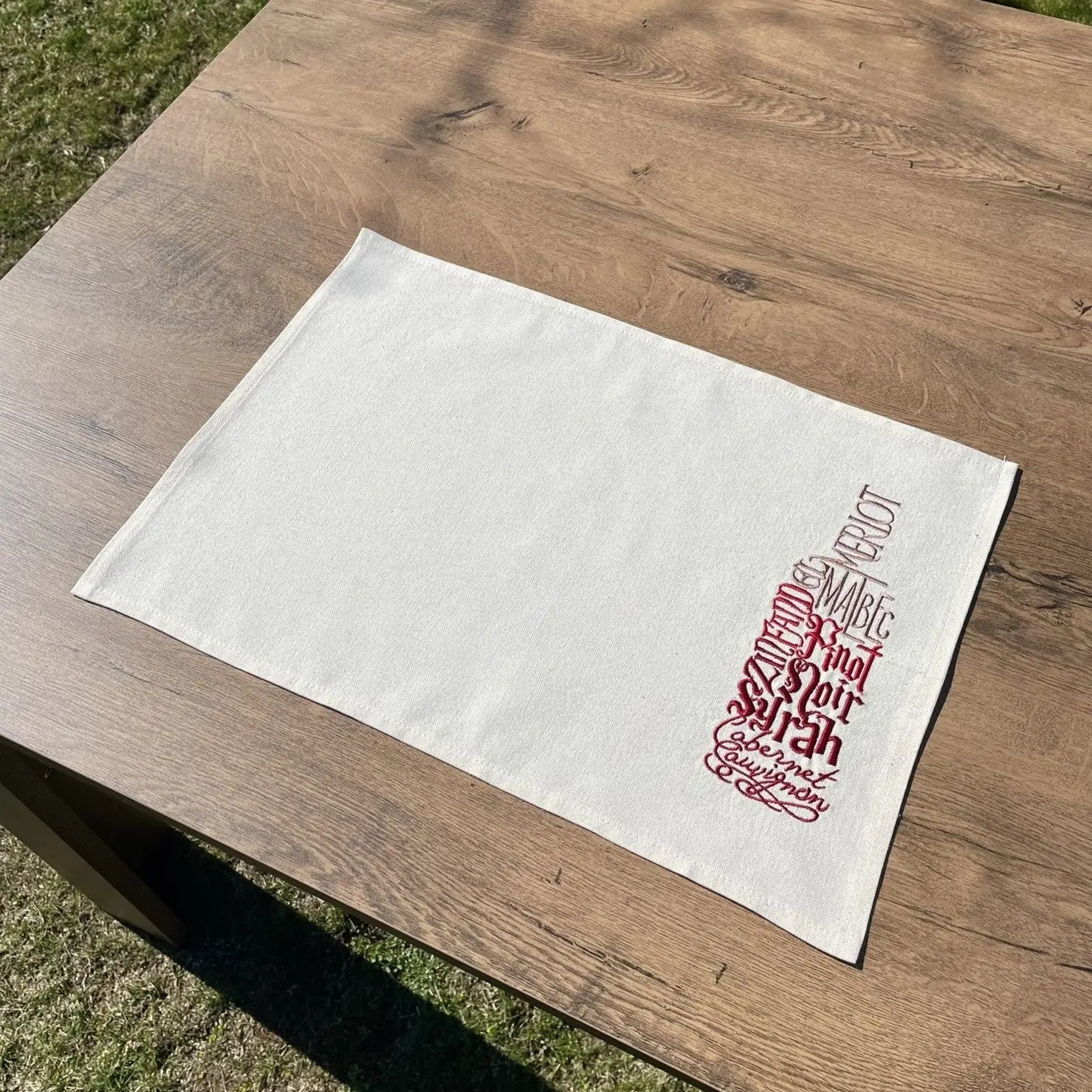 Napron "RED WINE" - CasaCrystal