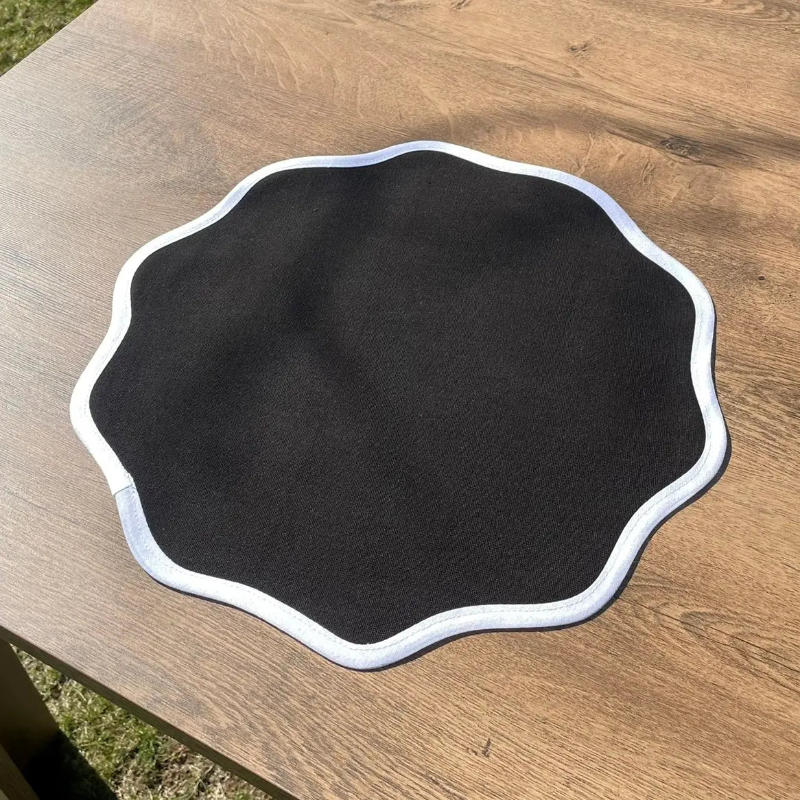 Napron "ROUND BLACK" - CasaCrystal