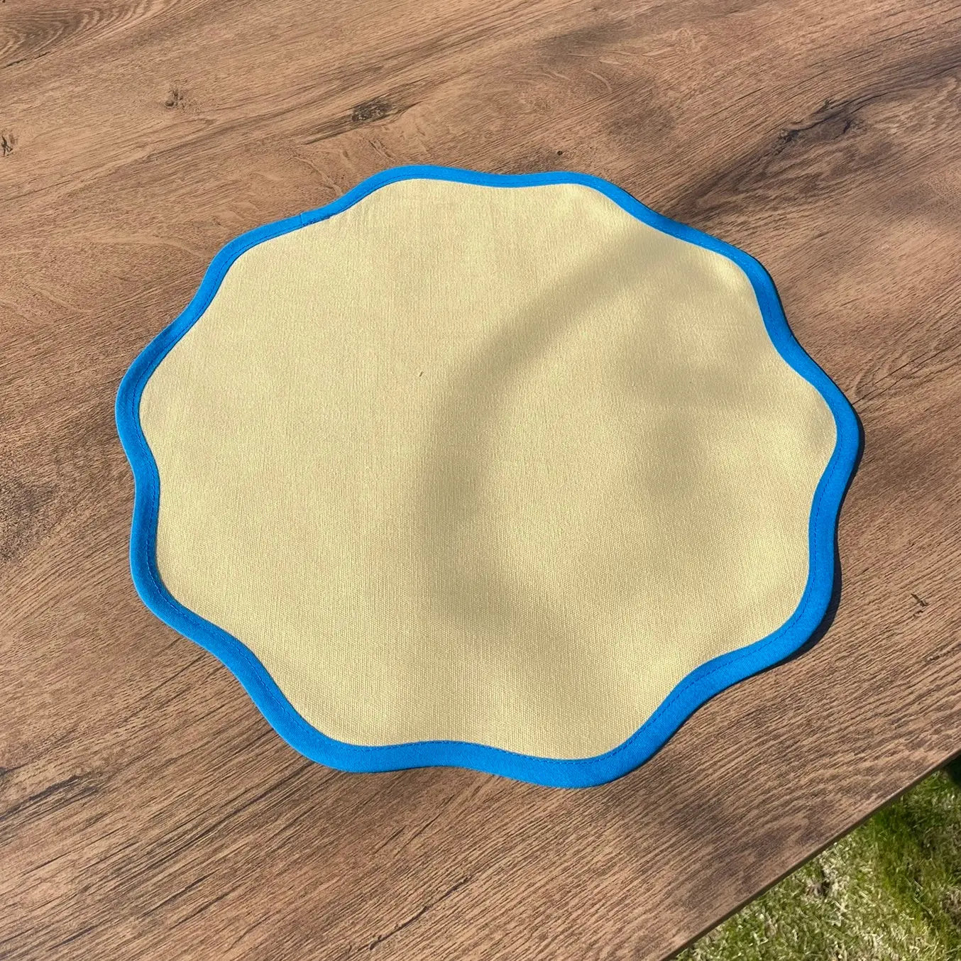 Napron "ROUND LIGHT" - CasaCrystal
