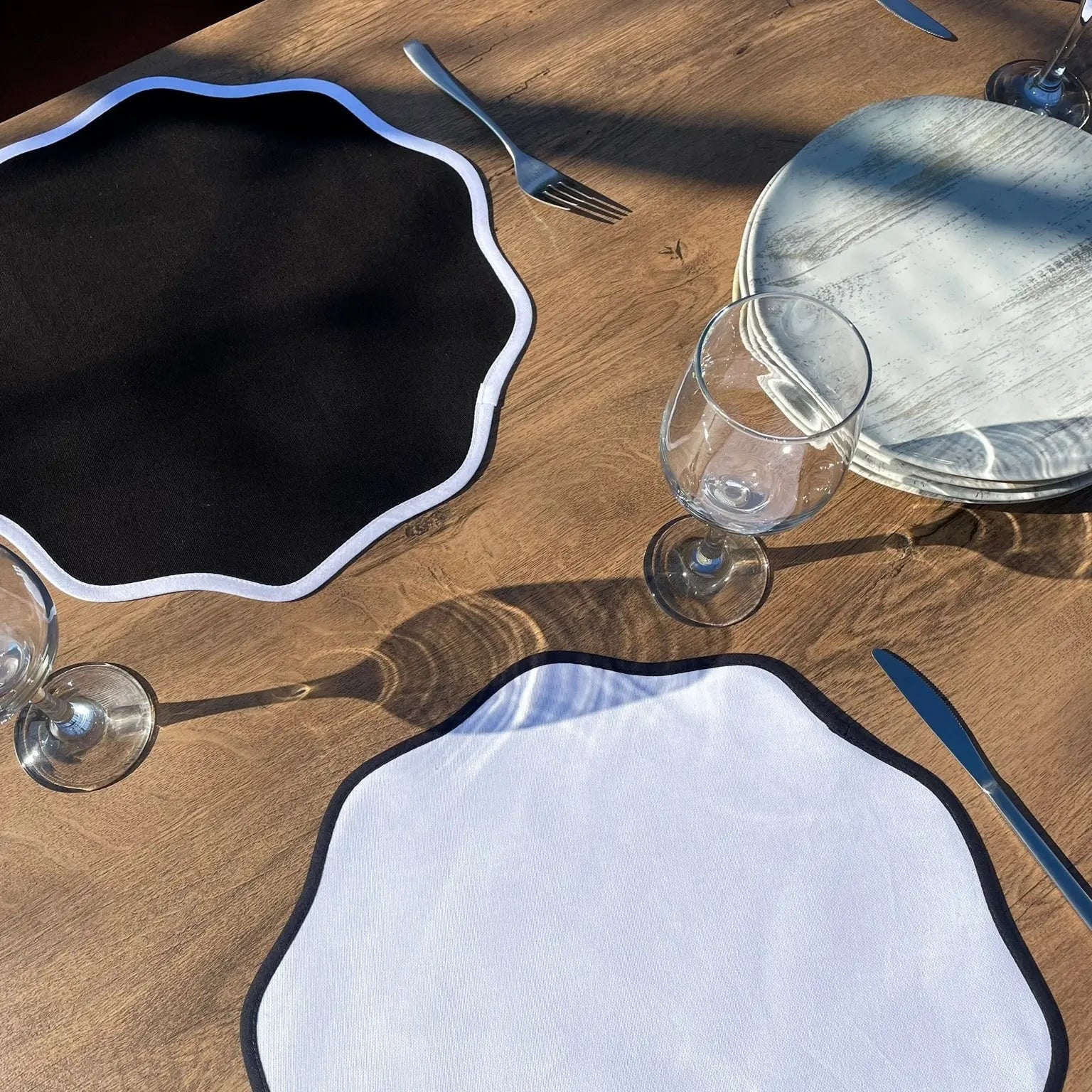 Napron "ROUND WHITE" - CasaCrystal