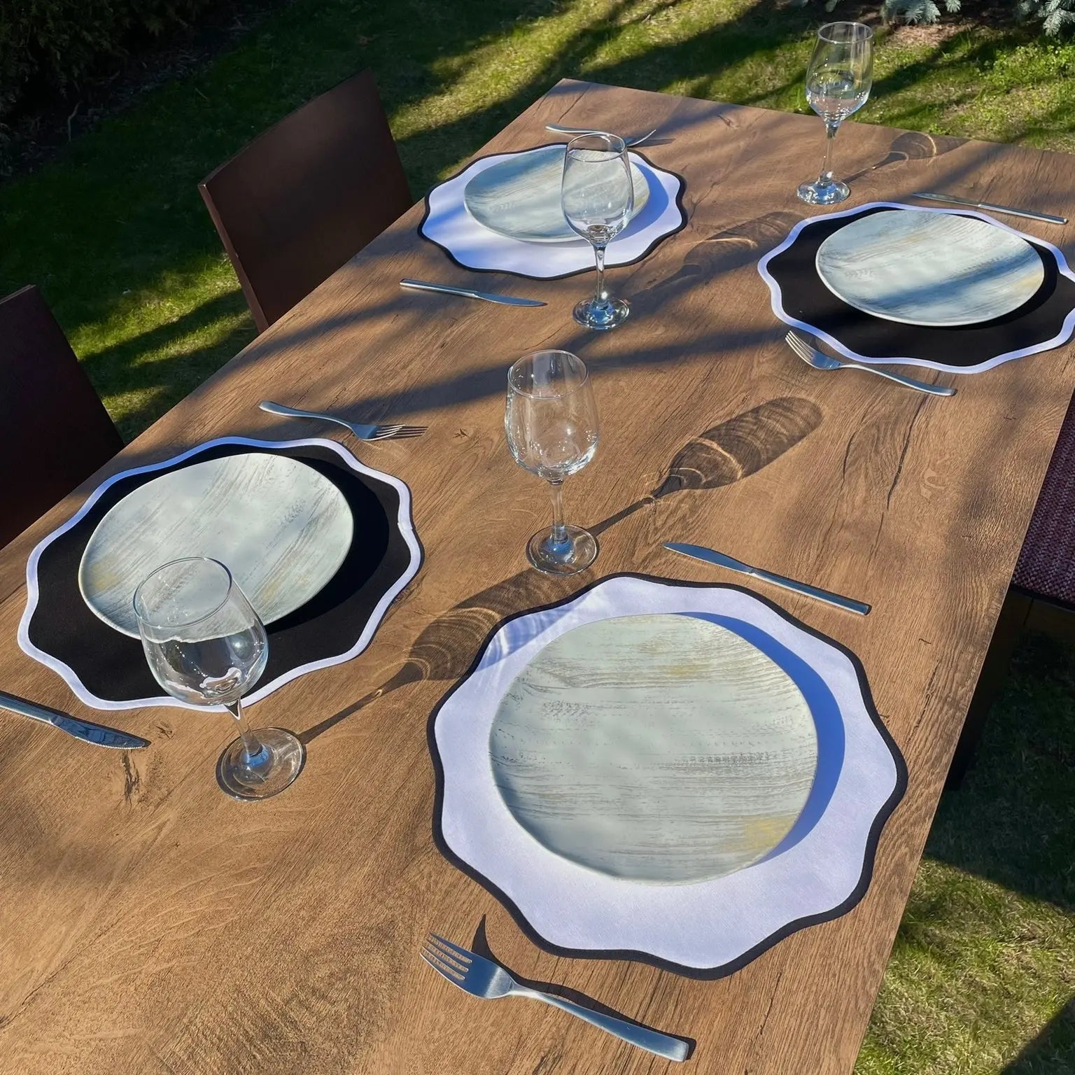 Napron "ROUND WHITE" - CasaCrystal