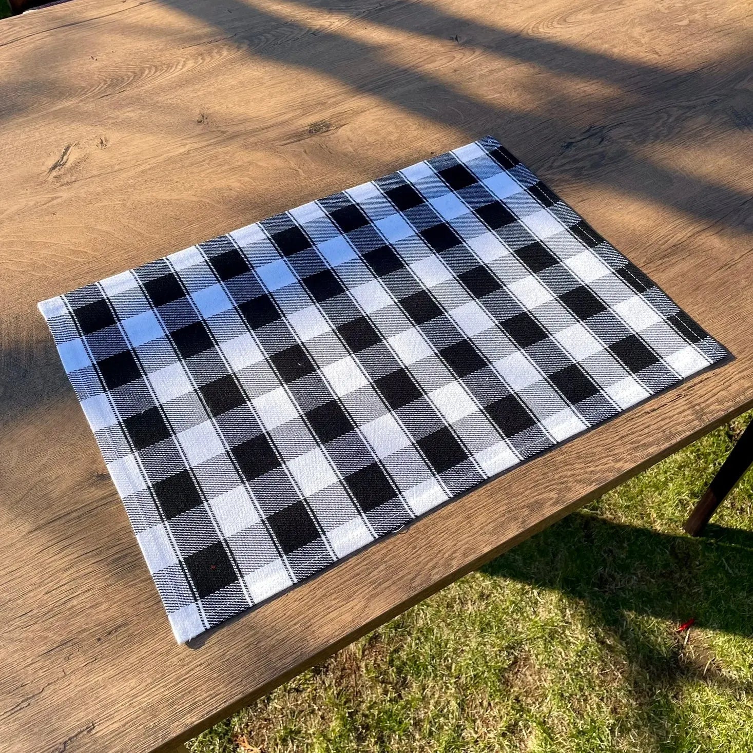 Napron "CHECKERS" - CasaCrystal