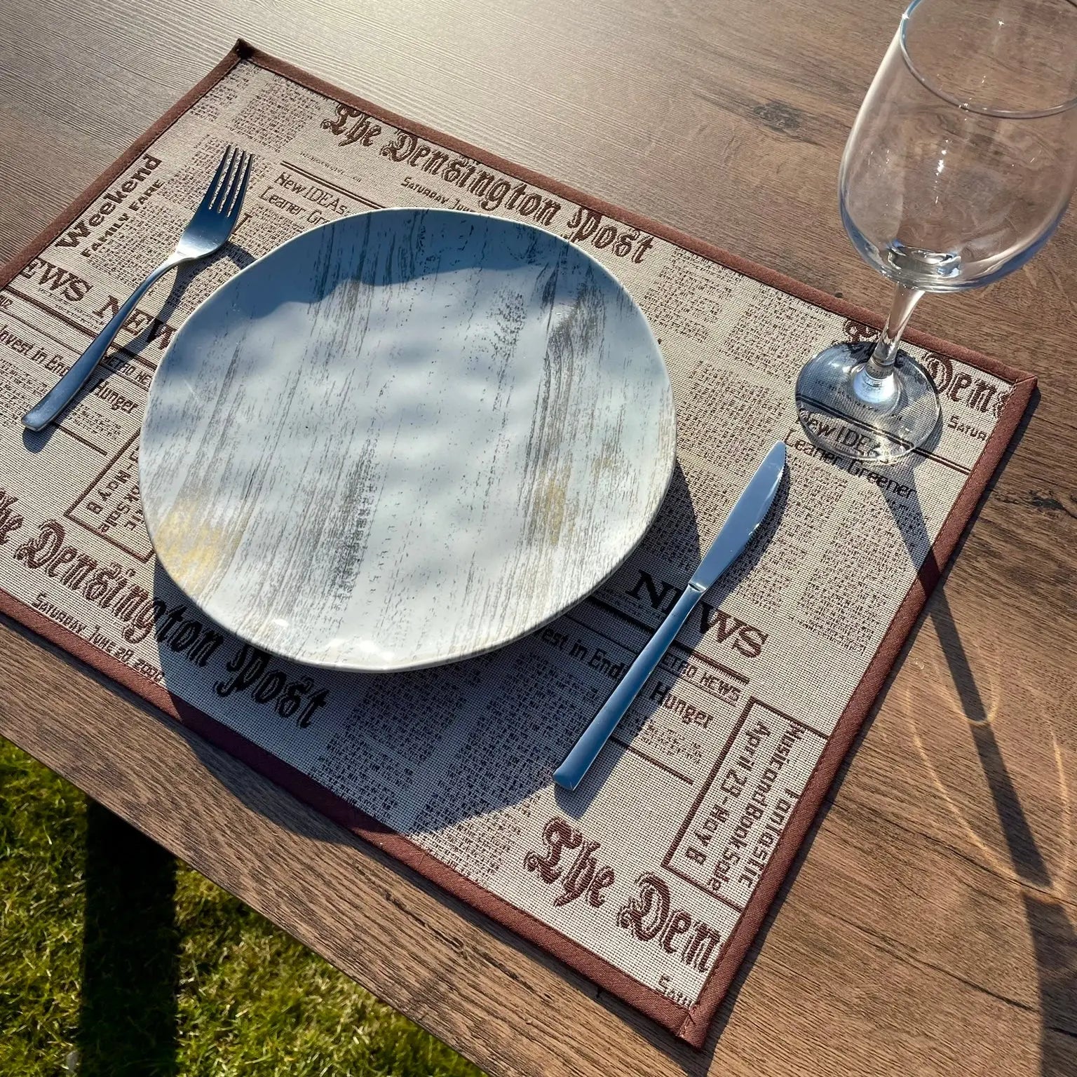 Napron "NEWS" - CasaCrystal