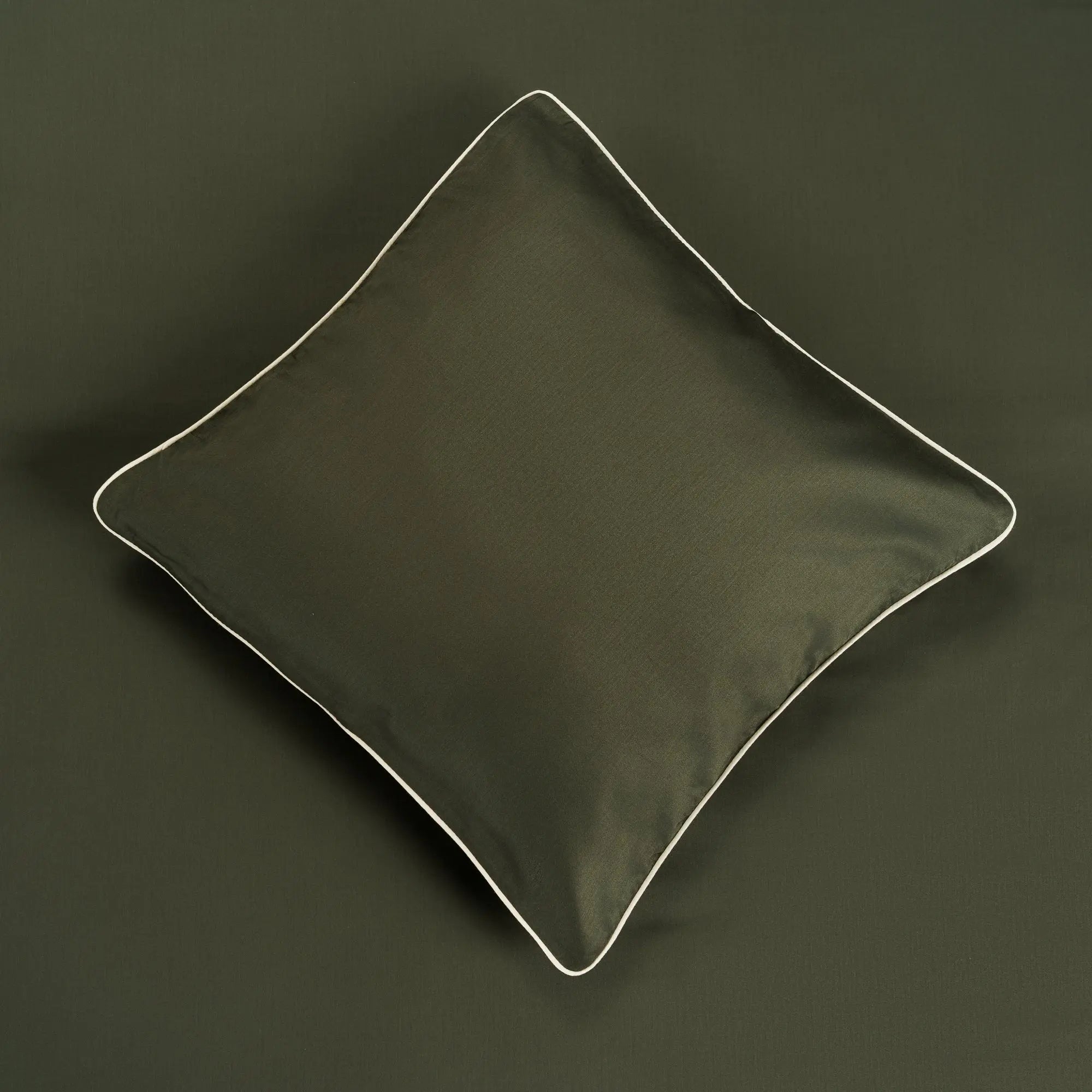 Lenjerie de pat 1 persoană Kaki din bumbac satinat dens simplă, personalizabilă – ELEGANT KAKI CASA CRYSTAL CasaCrystal