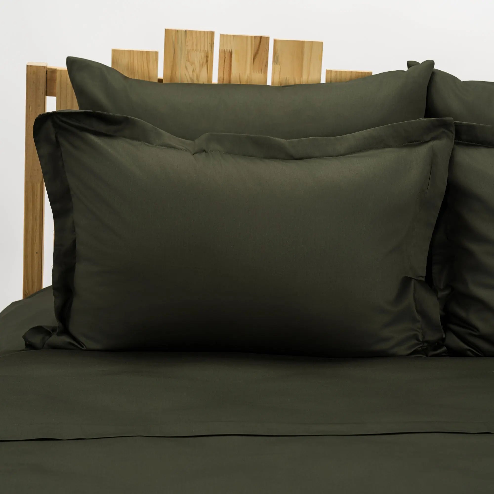 Lenjerie de pat 1 persoană Kaki din bumbac satinat dens simplă, personalizabilă – SIMPLE KAKI CASA CRYSTAL CasaCrystal