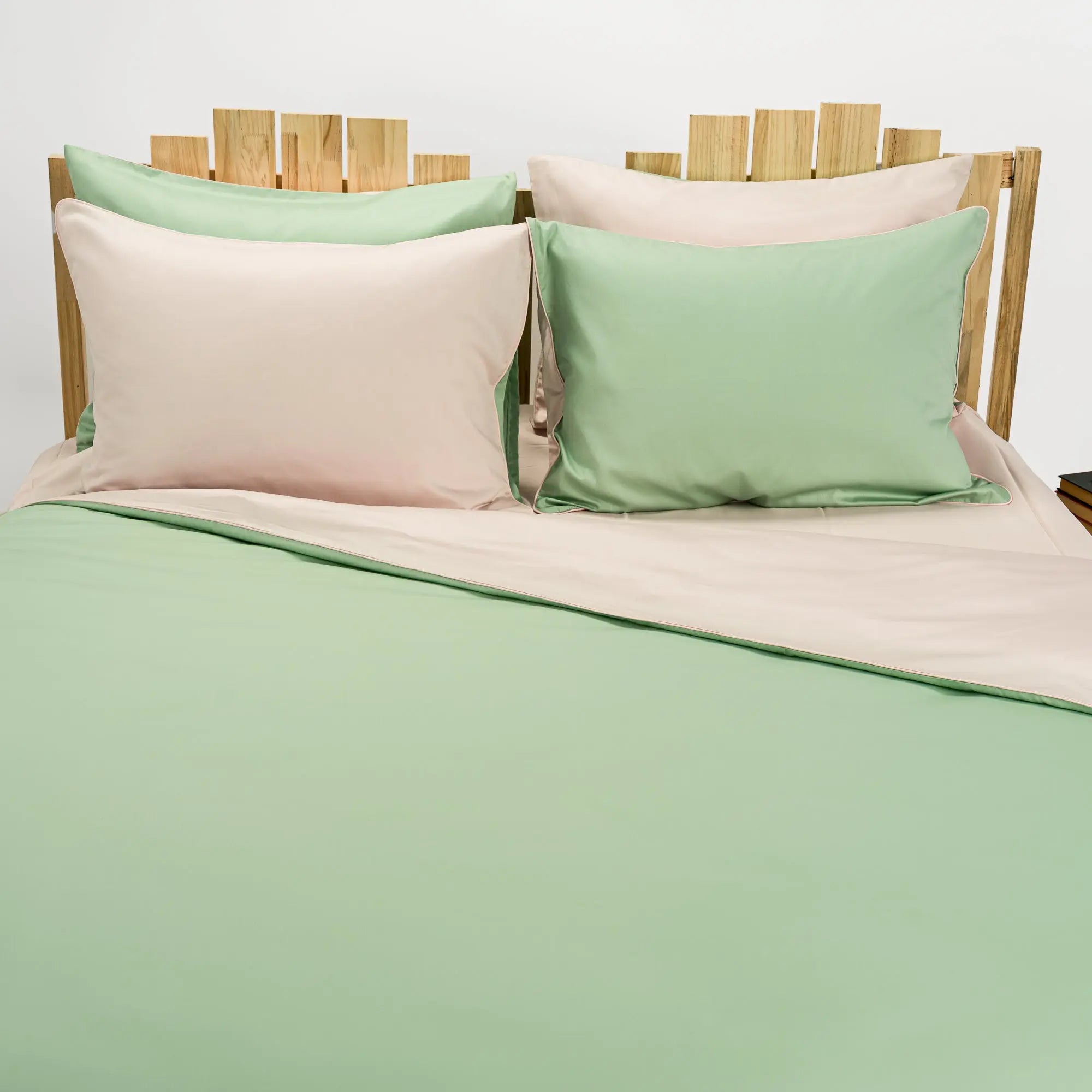 Lenjerie de pat 1 persoană Verde și Roz, cu două fețe, din bumbac satinat dens, personalizabilă – SPRING CASA CRYSTAL CasaCrystal