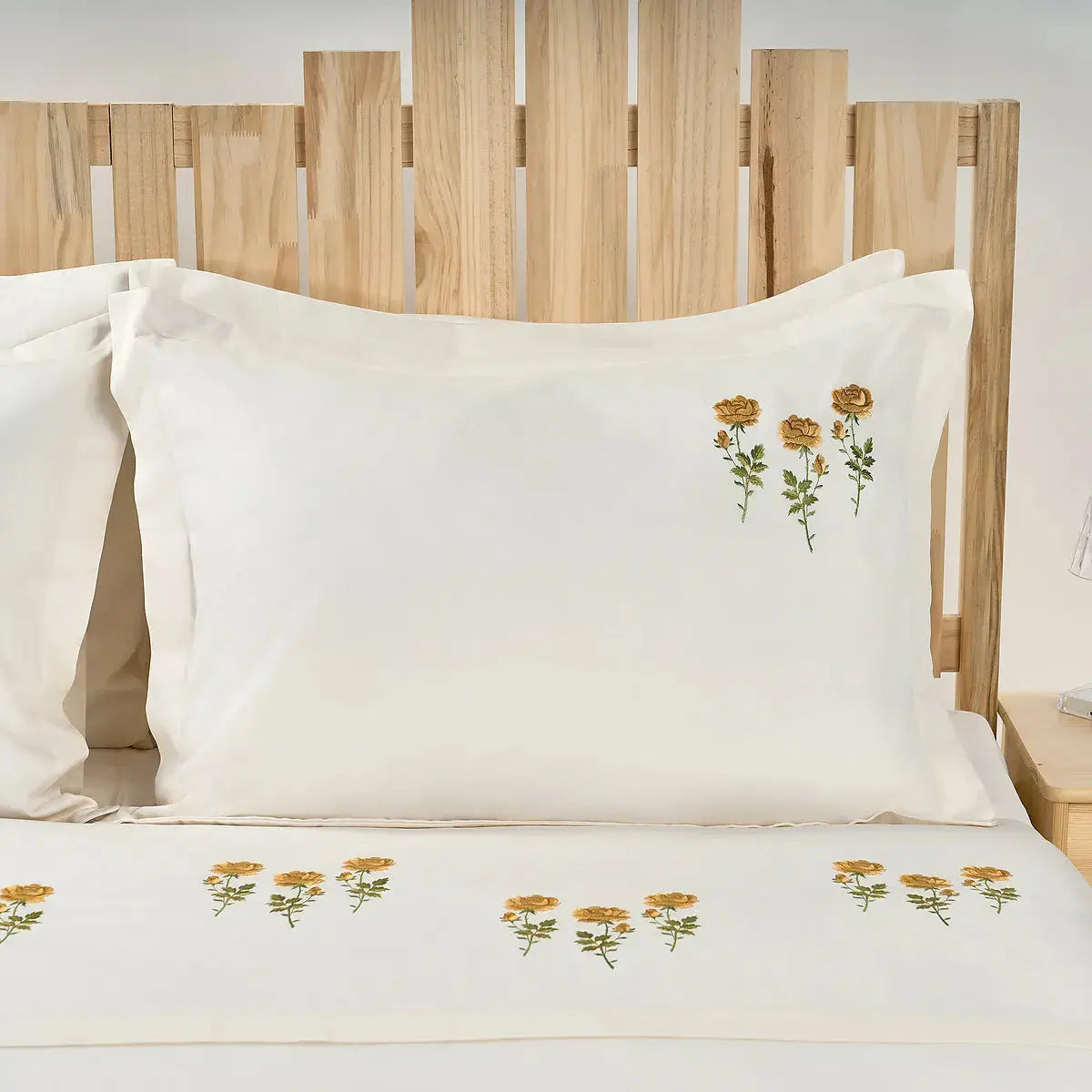 Lenjerie de pat "GOLD ROSE" CasaCrystal CasaCrystal