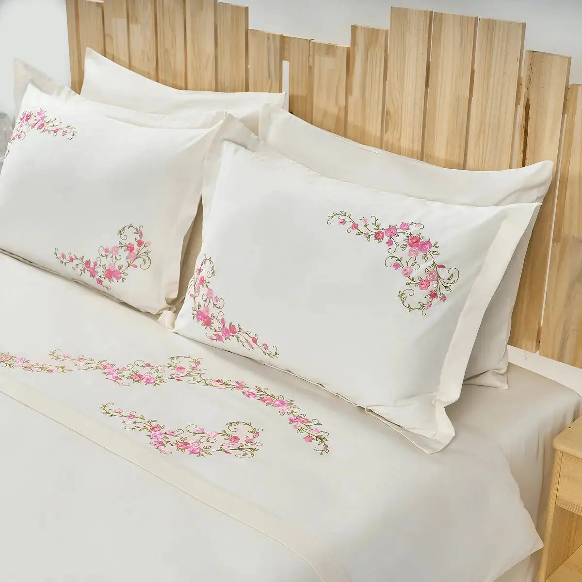 Lenjerie de pat "ROSE" CasaCrystal CasaCrystal