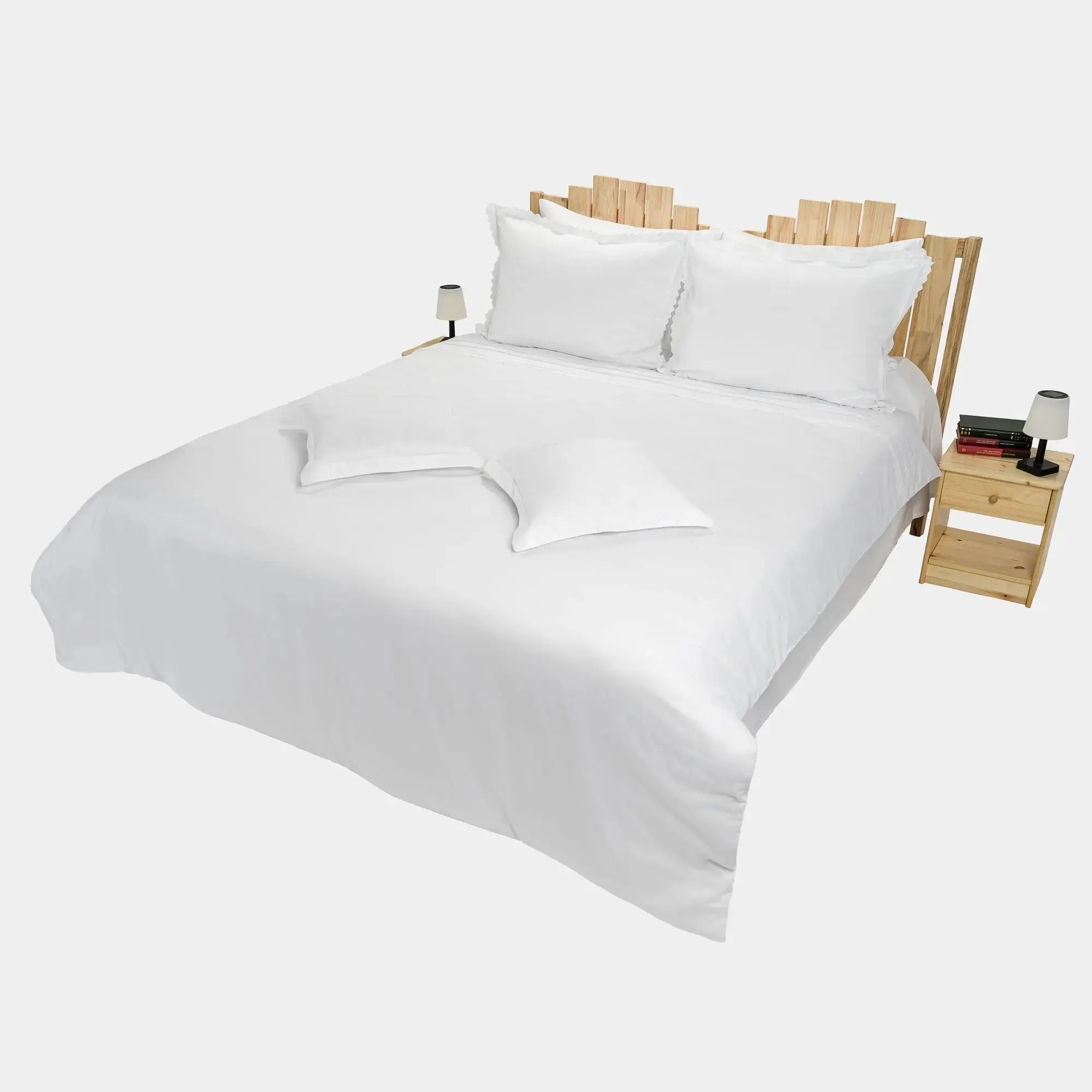 Lenjerie de pat 1 persoană Albă din bumbac satinat dens și dantelă, personalizabilă – ANASTASIA CasaCrystal CasaCrystal