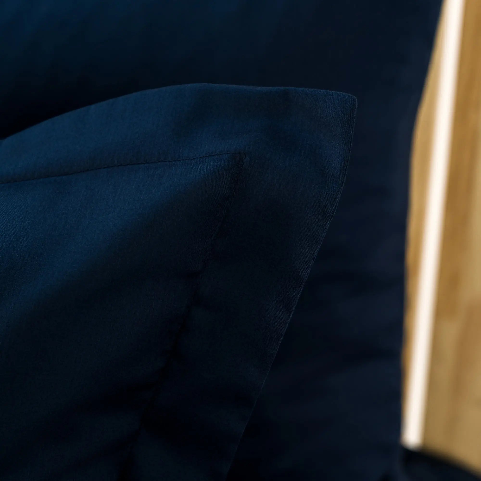 Lenjerie de pat 2 persoane Albastră din bumbac satinat dens simplă, personalizabilă – SIMPLE NAVY CASA CRYSTAL CasaCrystal