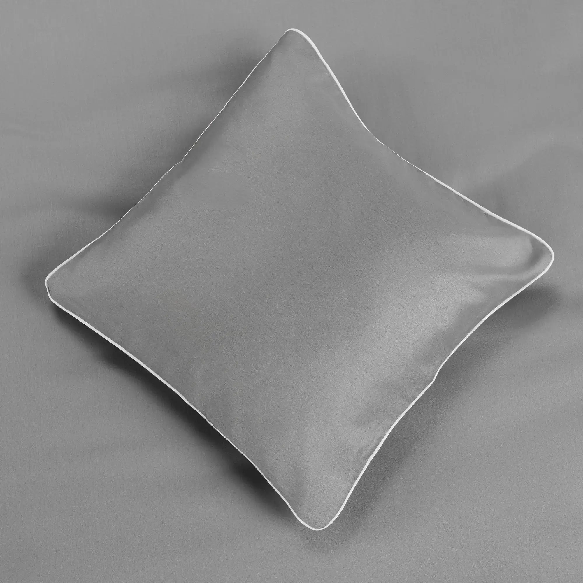 Lenjerie de pat 1 persoană Gri din bumbac satinat dens simplă, personalizabilă – ELEGANT GREY CASA CRYSTAL CasaCrystal