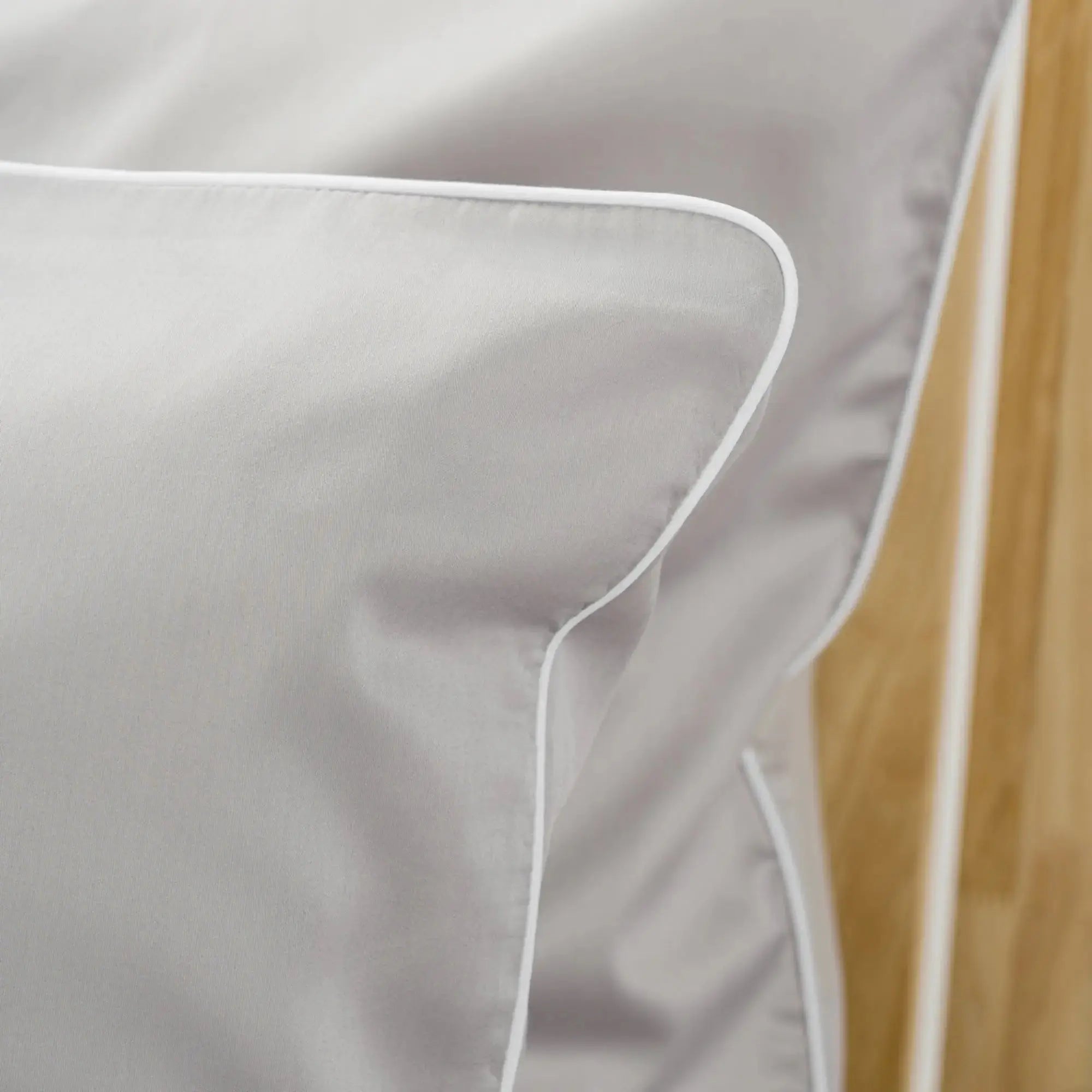 Lenjerie de pat 1 persoană Gri din bumbac satinat dens simplă, personalizabilă – ELEGANT SILVER CASA CRYSTAL CasaCrystal