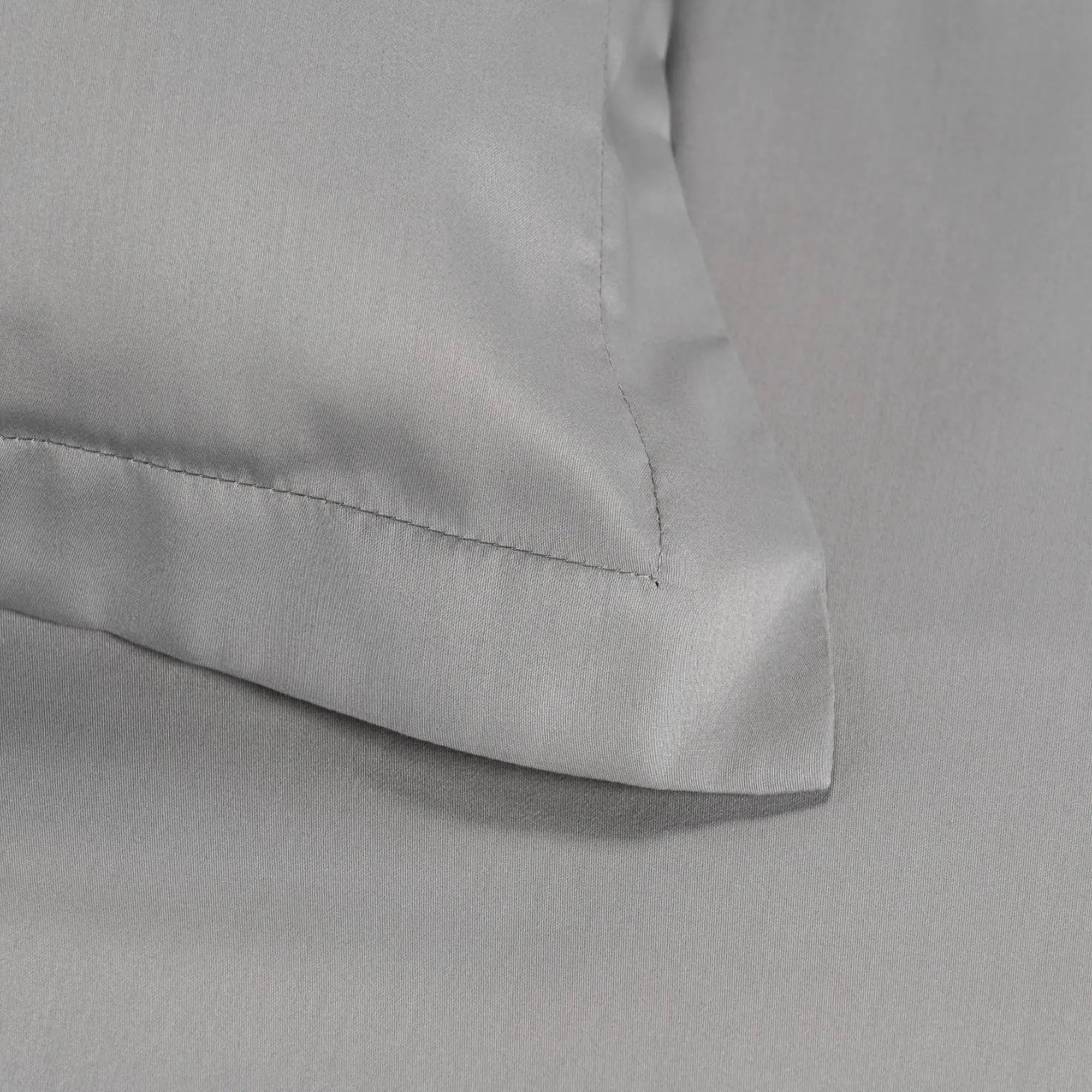 Lenjerie de pat 1 persoană Gri din bumbac satinat dens simplă, personalizabilă – SIMPLE GREY CASA CRYSTAL CasaCrystal