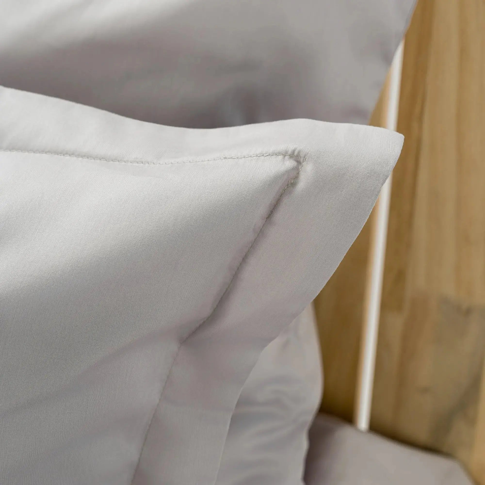 Lenjerie de pat 1 persoană Gri din bumbac satinat dens simplă, personalizabilă – SIMPLE SILVER CASA CRYSTAL CasaCrystal