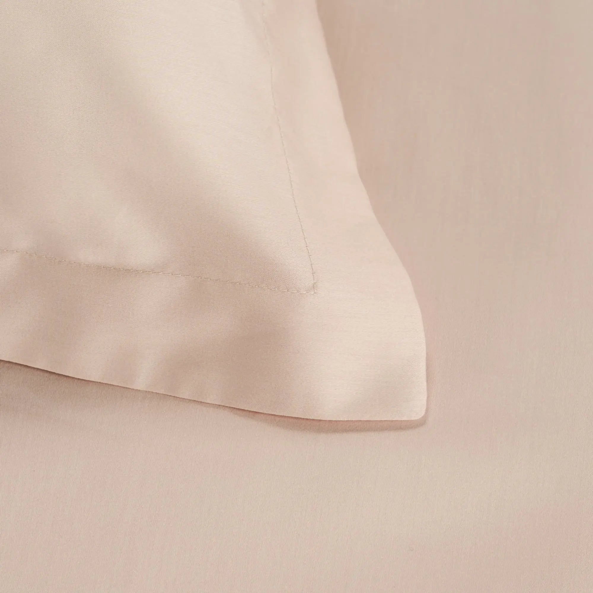 Lenjerie de pat 2 persoane Nude din bumbac satinat dens simplă, personalizabilă – SIMPLE NUDE CASA CRYSTAL CasaCrystal