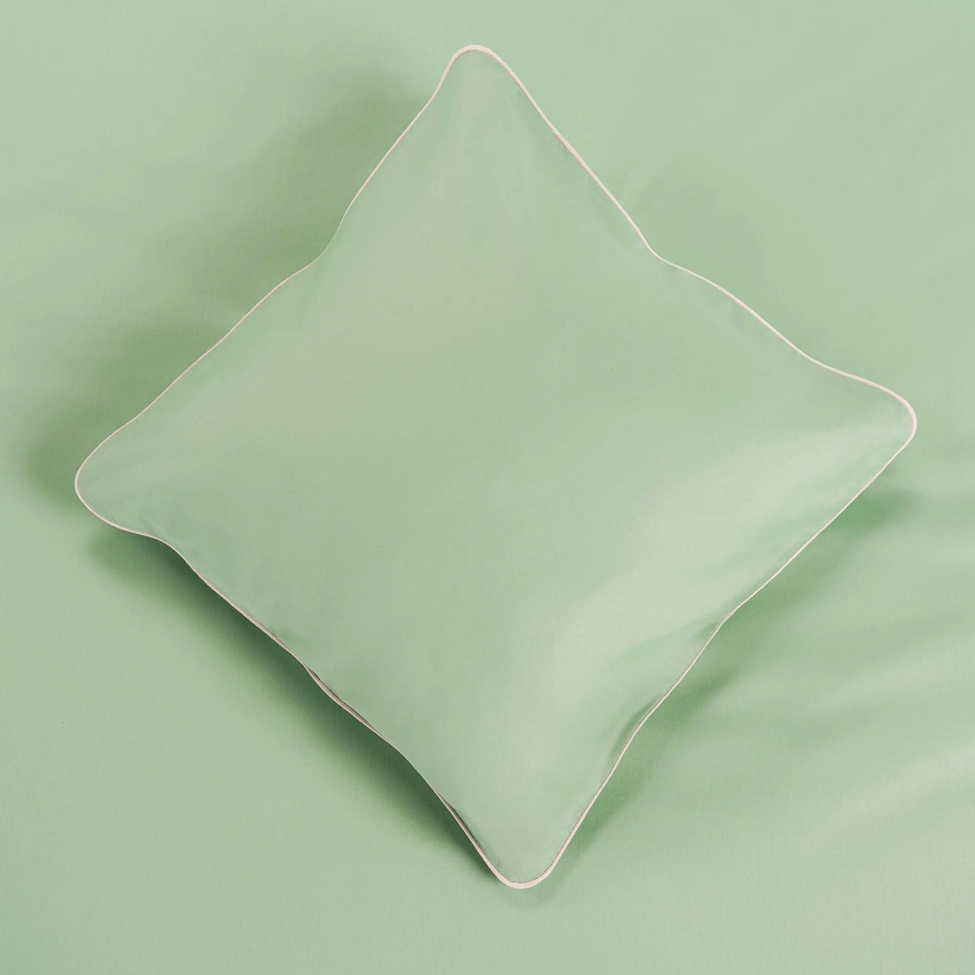 Lenjerie de pat 2 persoane Verde din bumbac satinat dens simplă, personalizabilă – ELEGANT MINT CASA CRYSTAL CasaCrystal