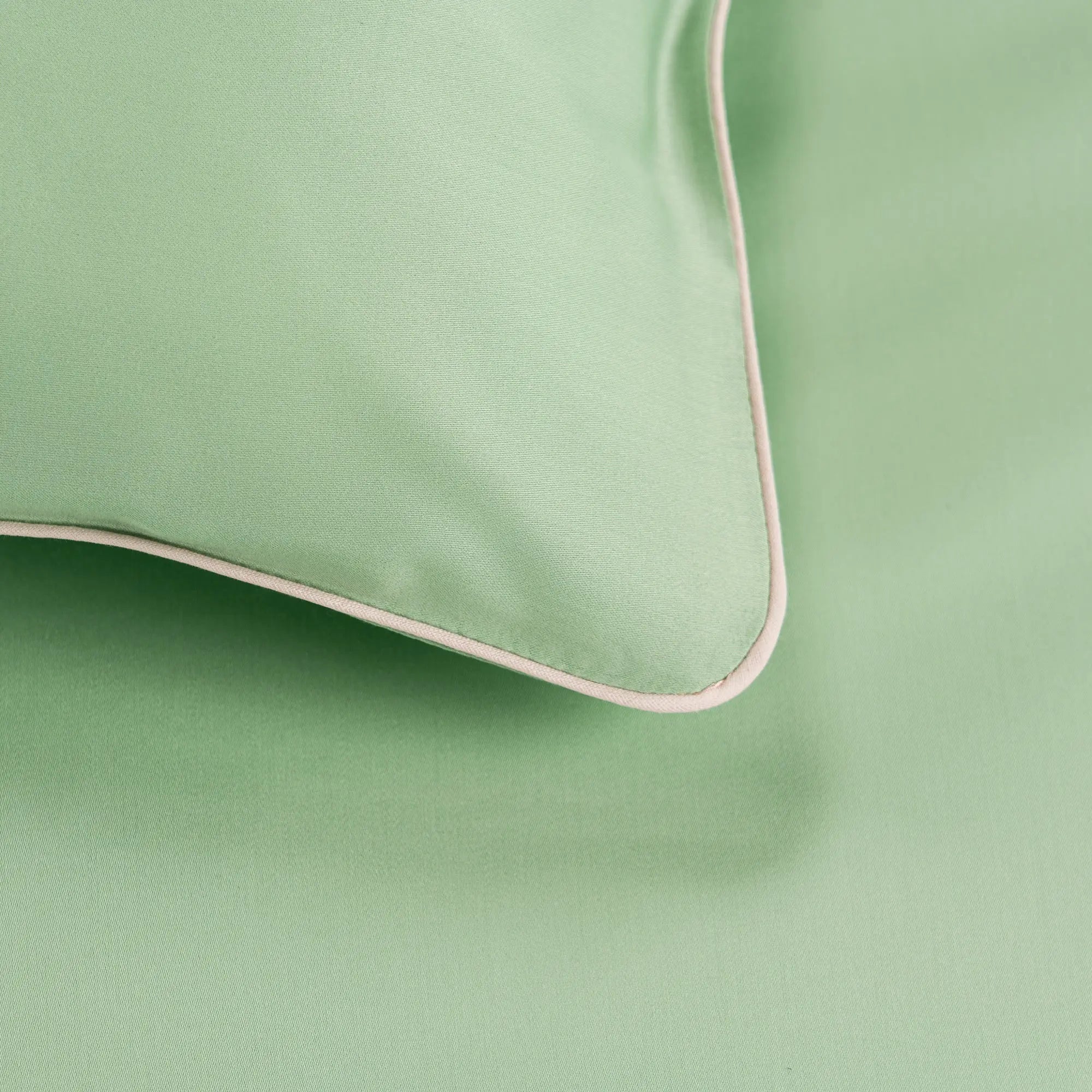 Lenjerie de pat 2 persoane Verde din bumbac satinat dens simplă, personalizabilă – ELEGANT MINT CASA CRYSTAL CasaCrystal