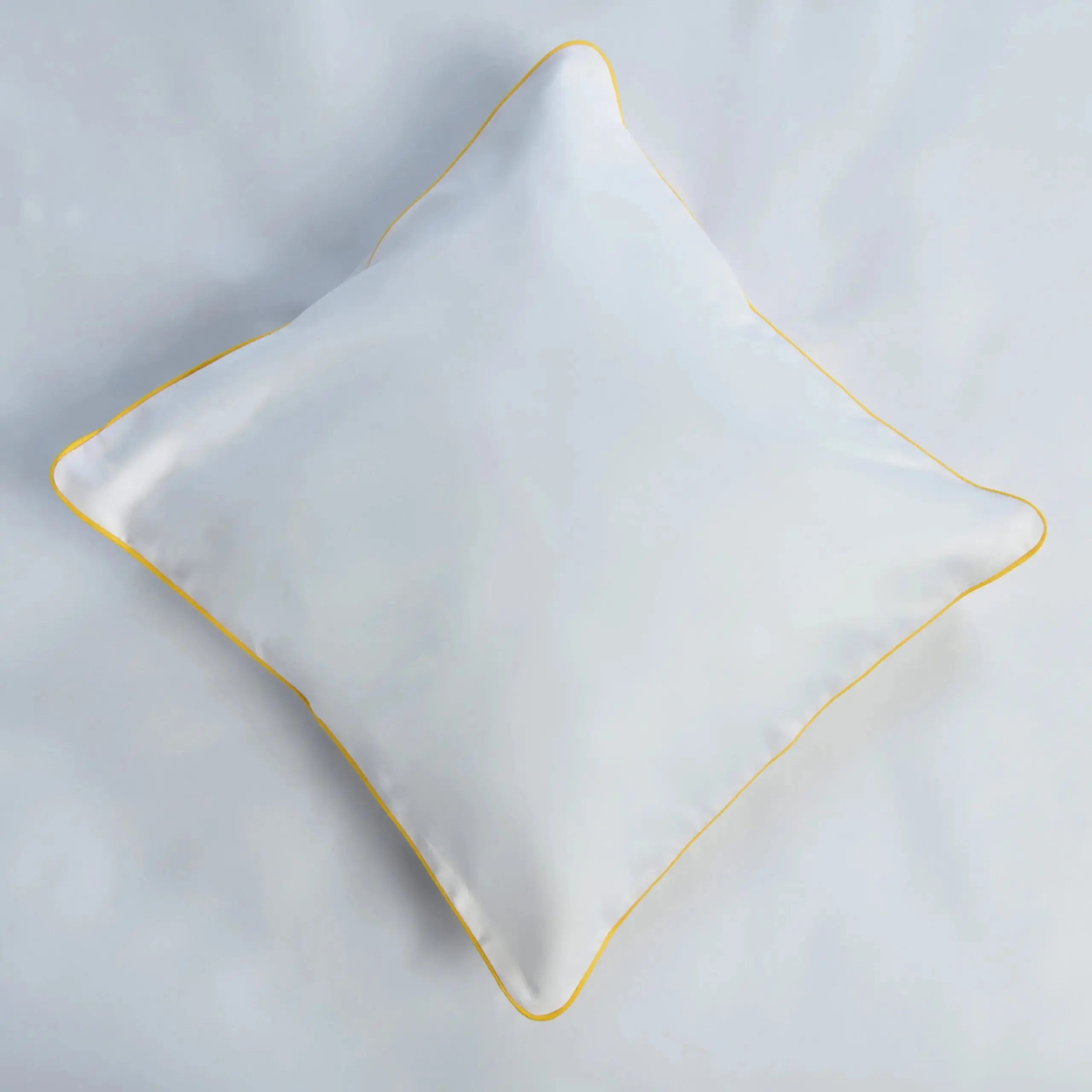 Lenjerie de pat 1 persoană Albă din bumbac satinat brodată cu motive florale de floarea-soarelui, personalizabilă – SUN FLOWER