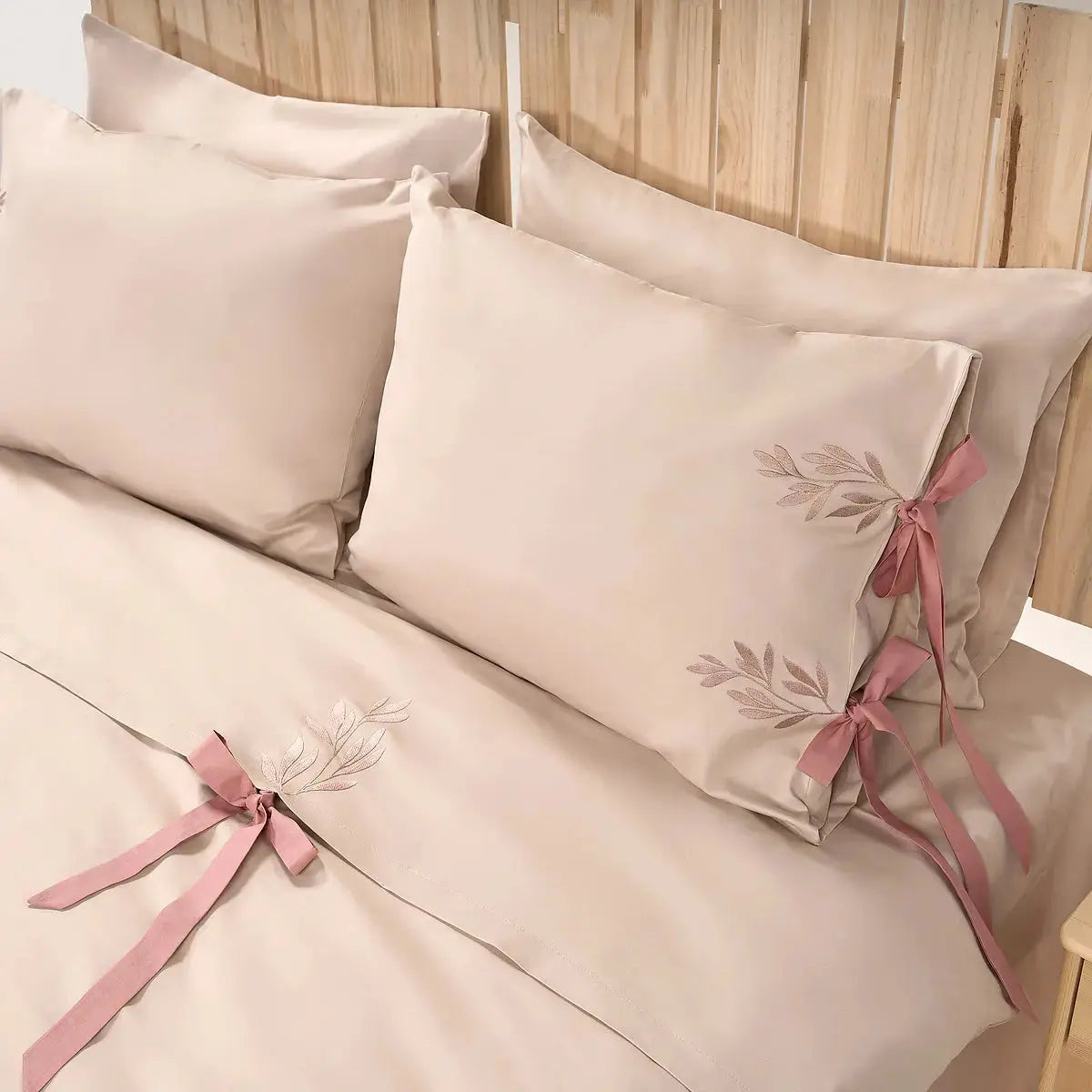 Lenjerie de pat “AURORA” CasaCrystal CasaCrystal