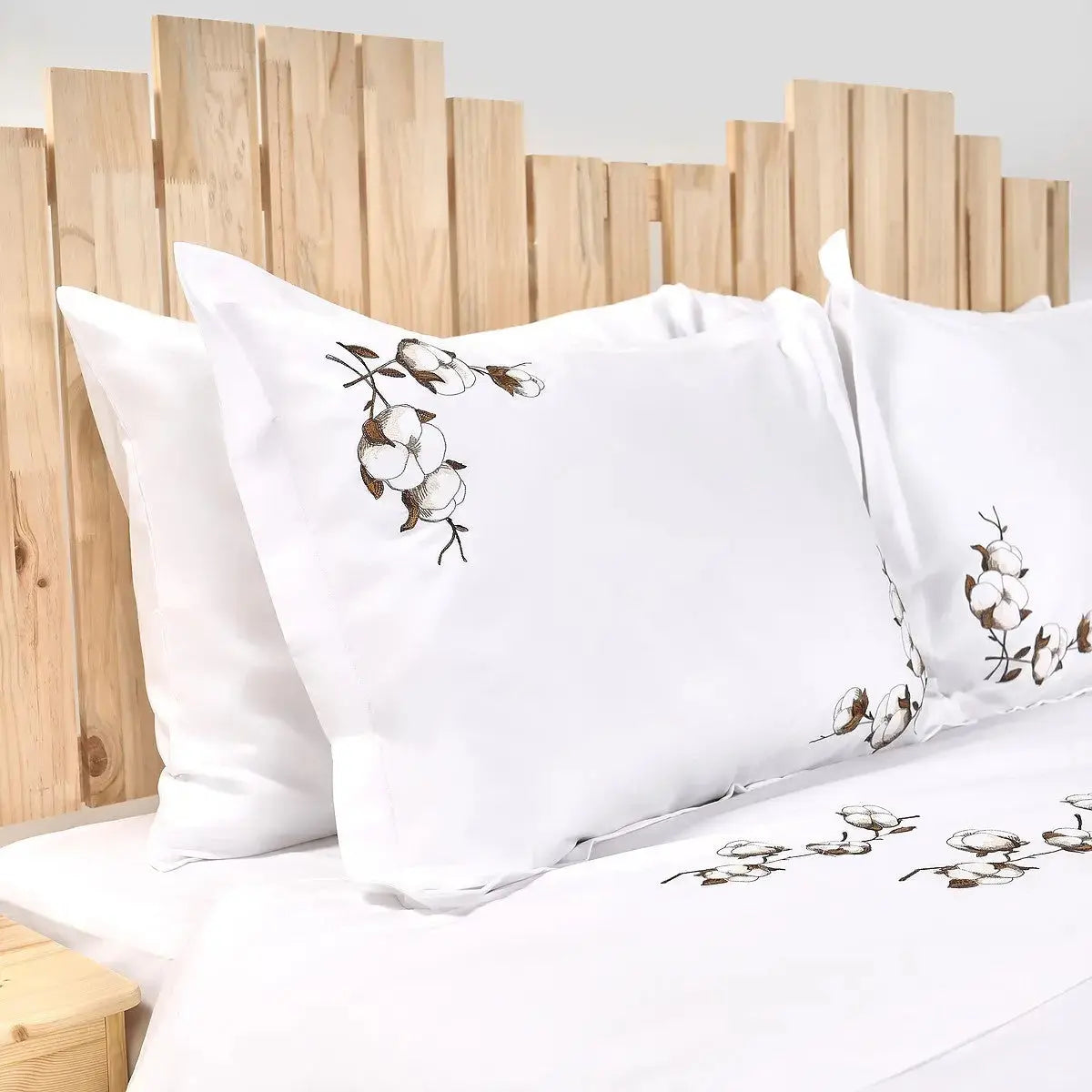 Lenjerie de pat „COTTON FLOWER” - CasaCrystal