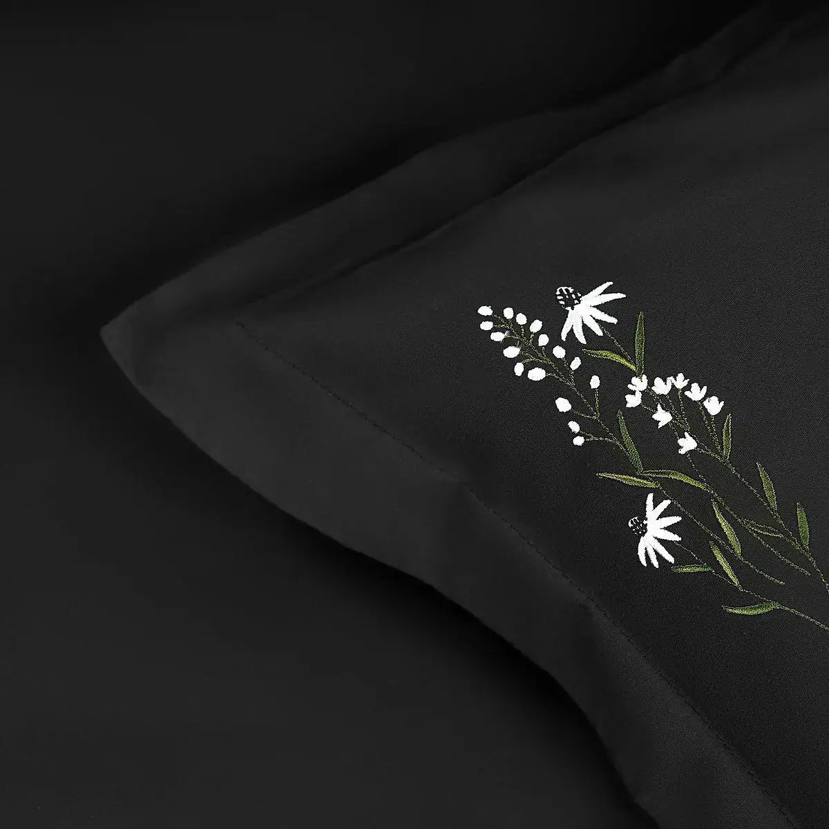 Lenjerie de pat "ROMANIȚĂ" - CasaCrystal