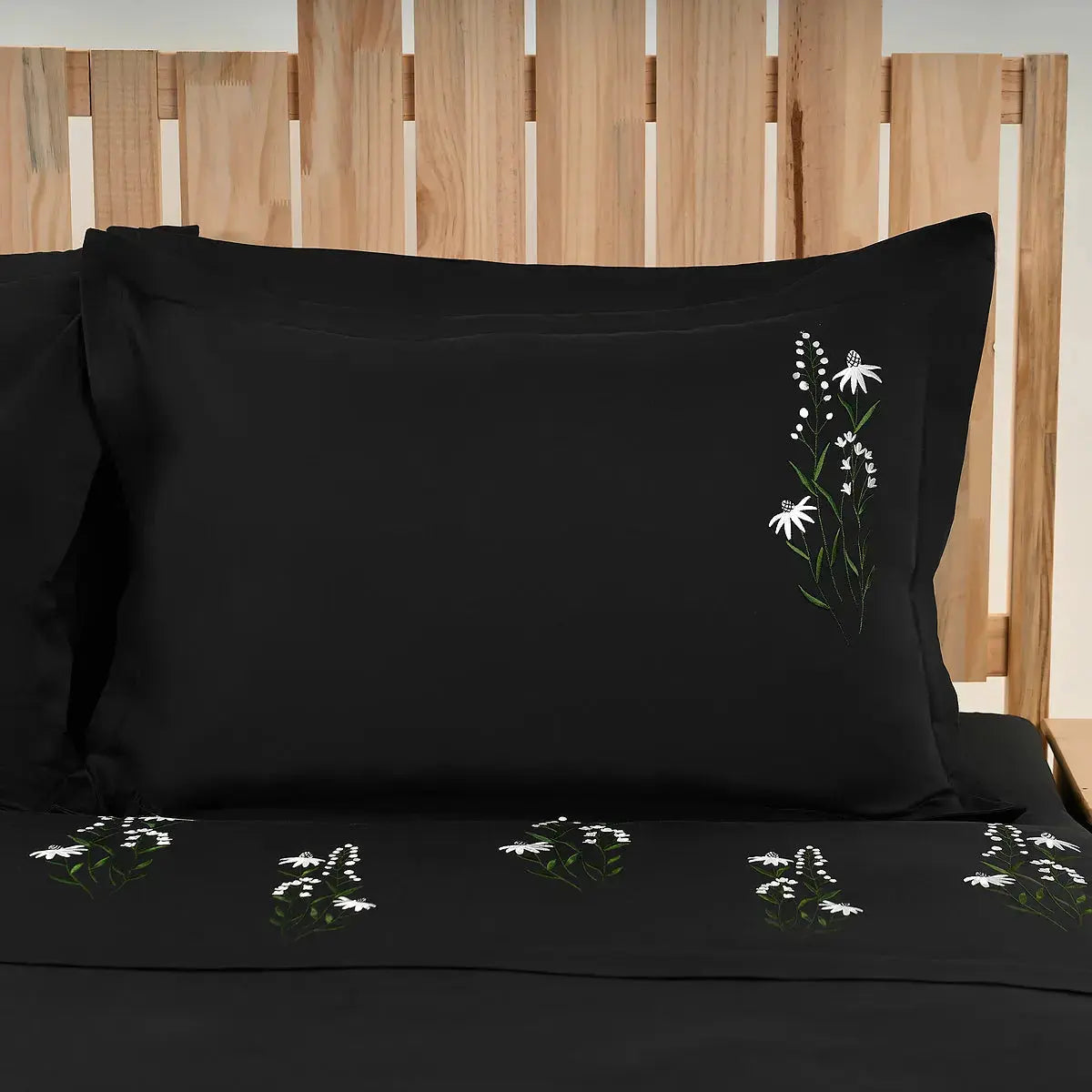 Lenjerie de pat "ROMANIȚĂ" - CasaCrystal