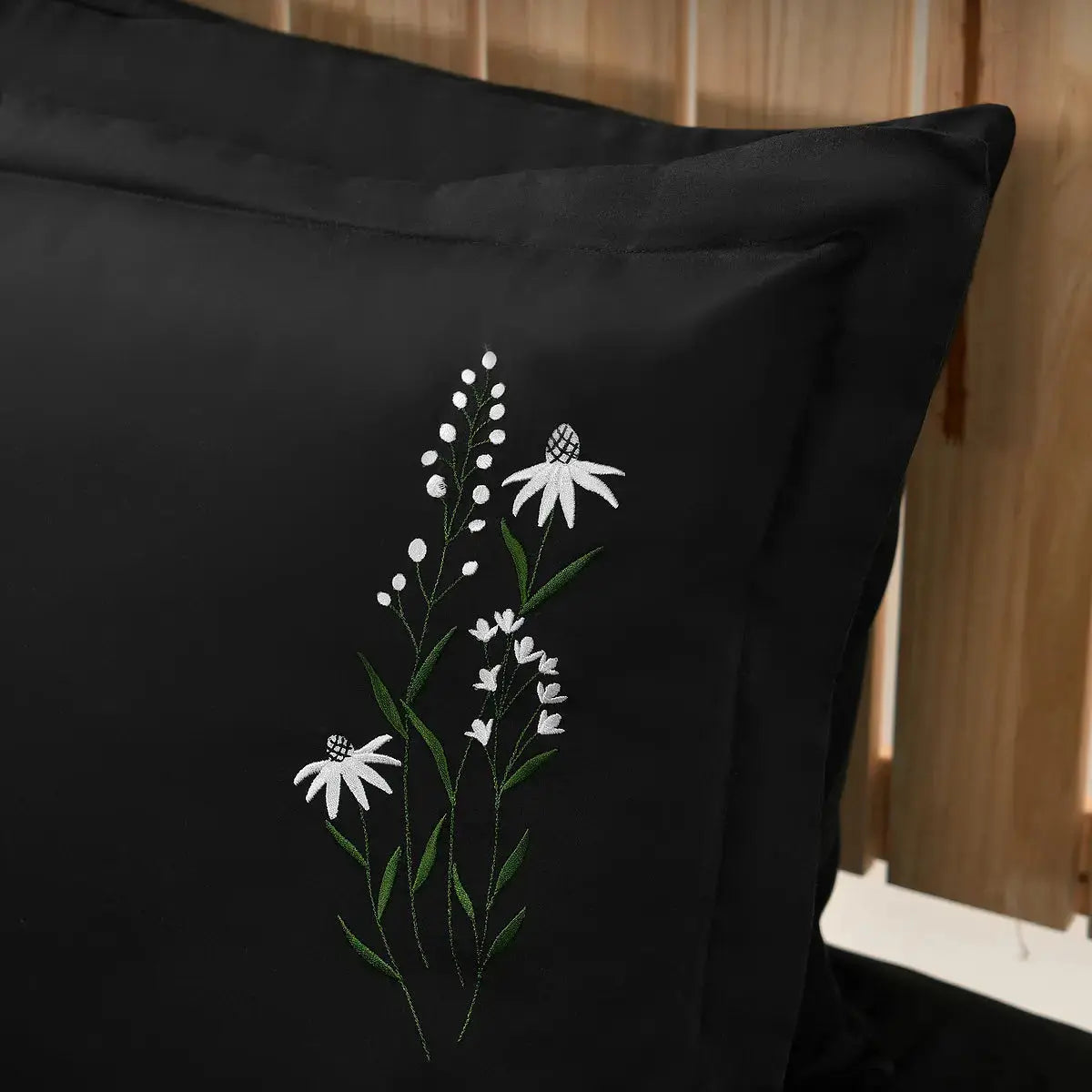 Lenjerie de pat "ROMANIȚĂ" - CasaCrystal