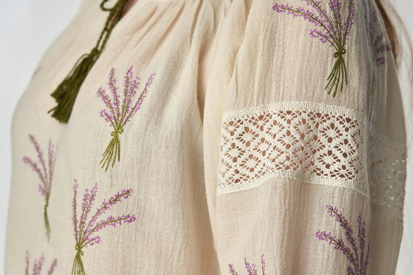 Ie traditionala "LAVANDA"