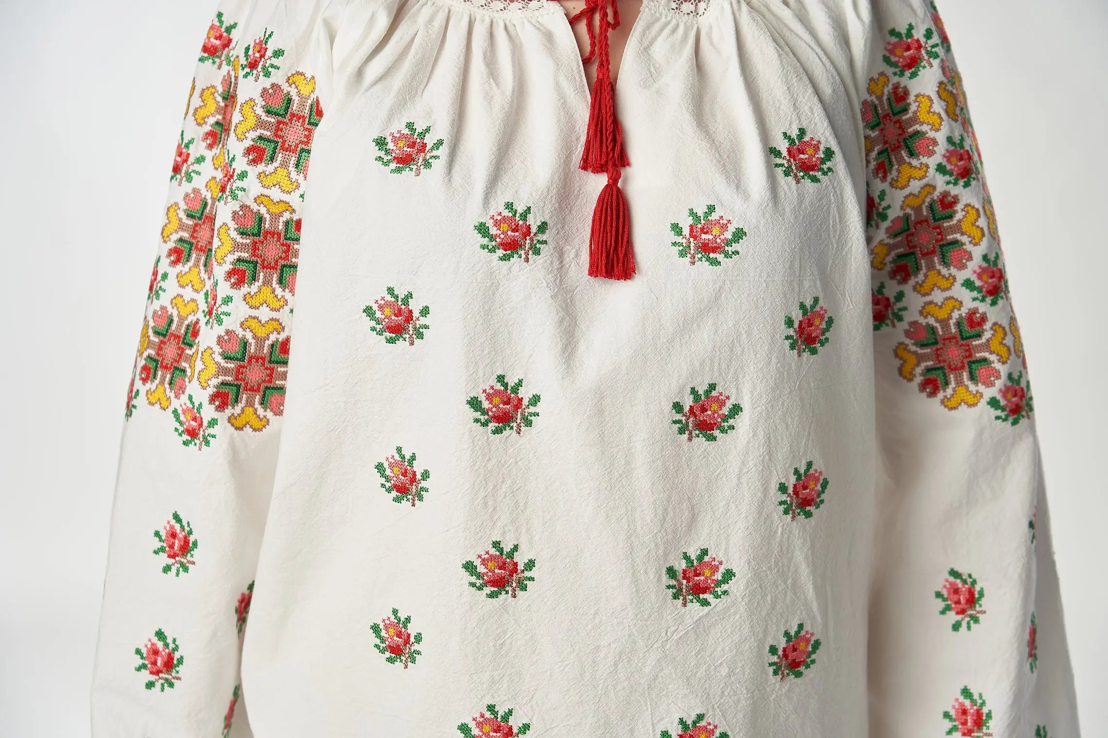 Ie traditionala "DOINA" - CasaCrystal