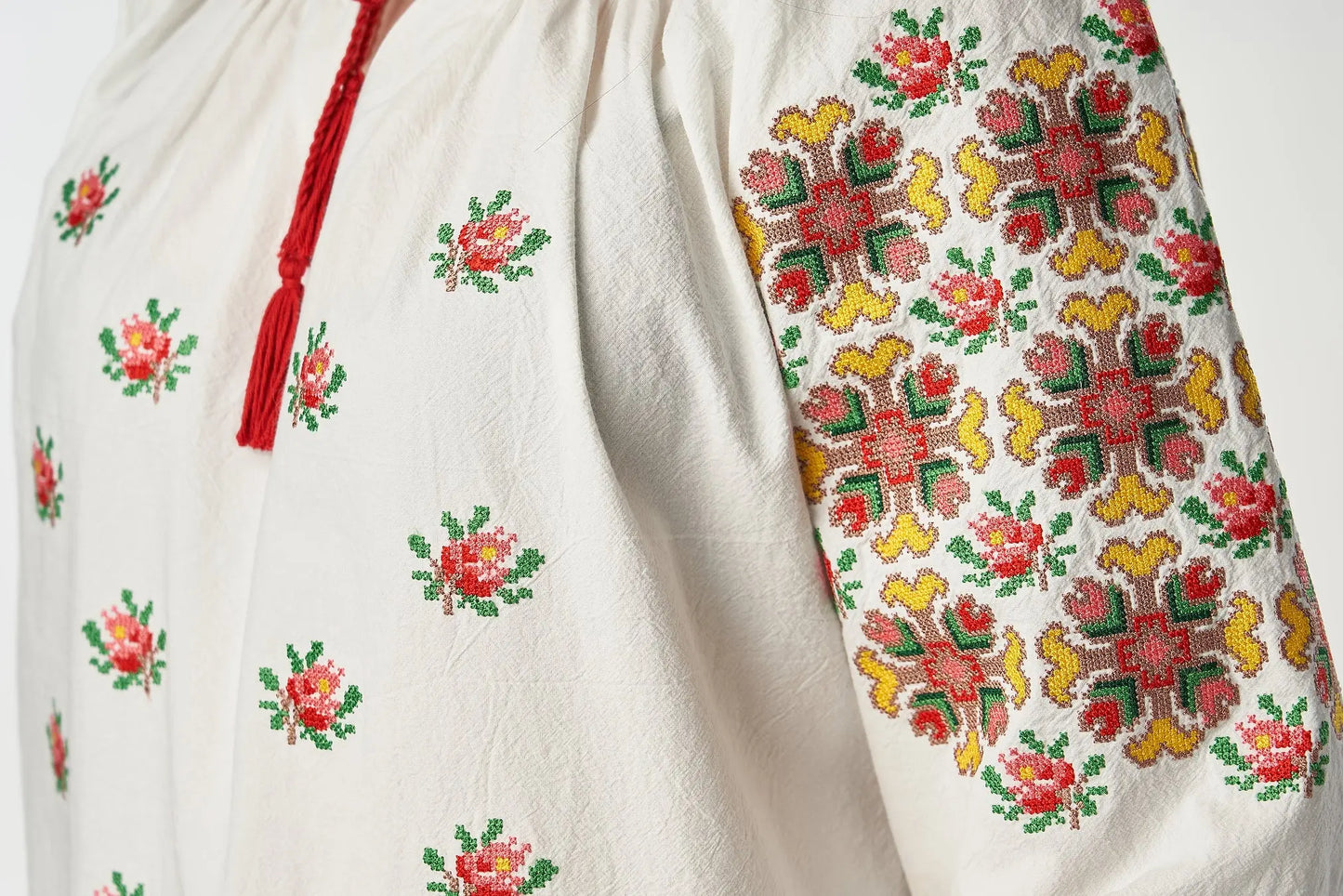 Ie traditionala "DOINA"