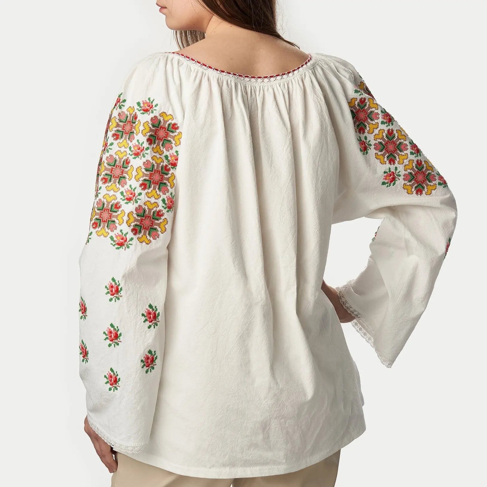 Ie traditionala "DOINA" - CasaCrystal