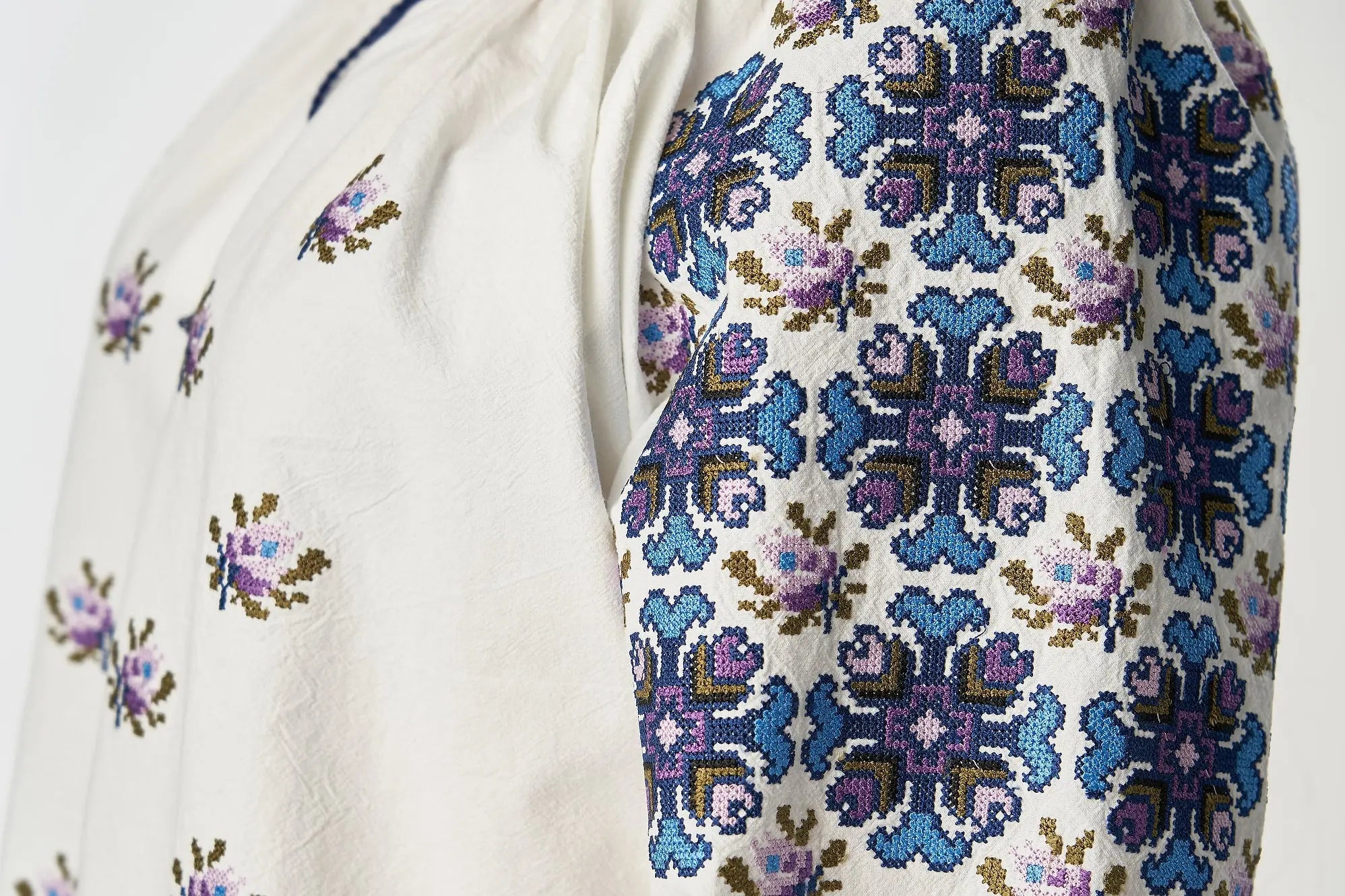 Ie traditionala "VERONICA" - CasaCrystal