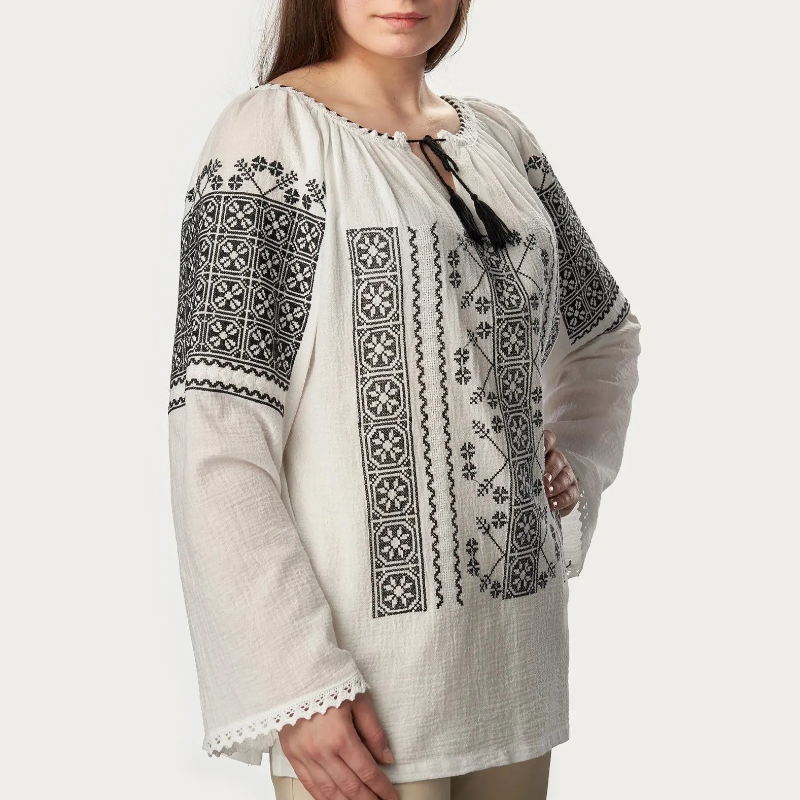 Ie traditionala "ILEANA" - CasaCrystal