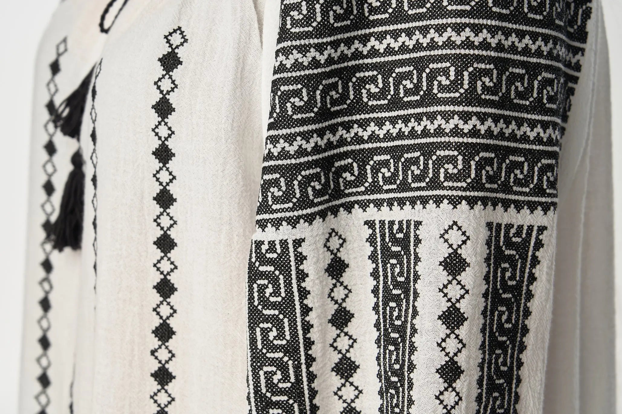 Ie traditionala "SOFIA" - CasaCrystal