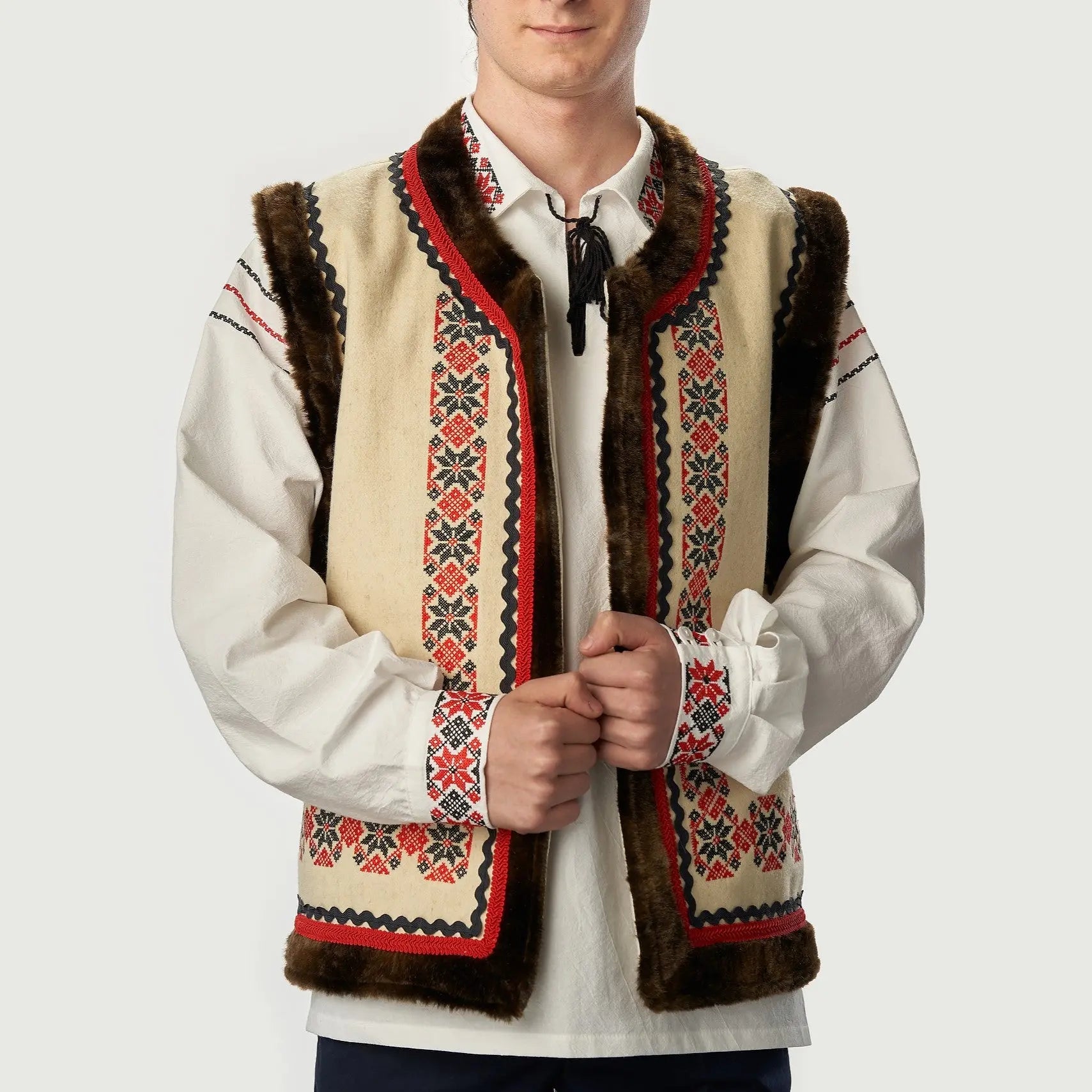Bundita barbateasca "NECULAI" cu motiv popular.