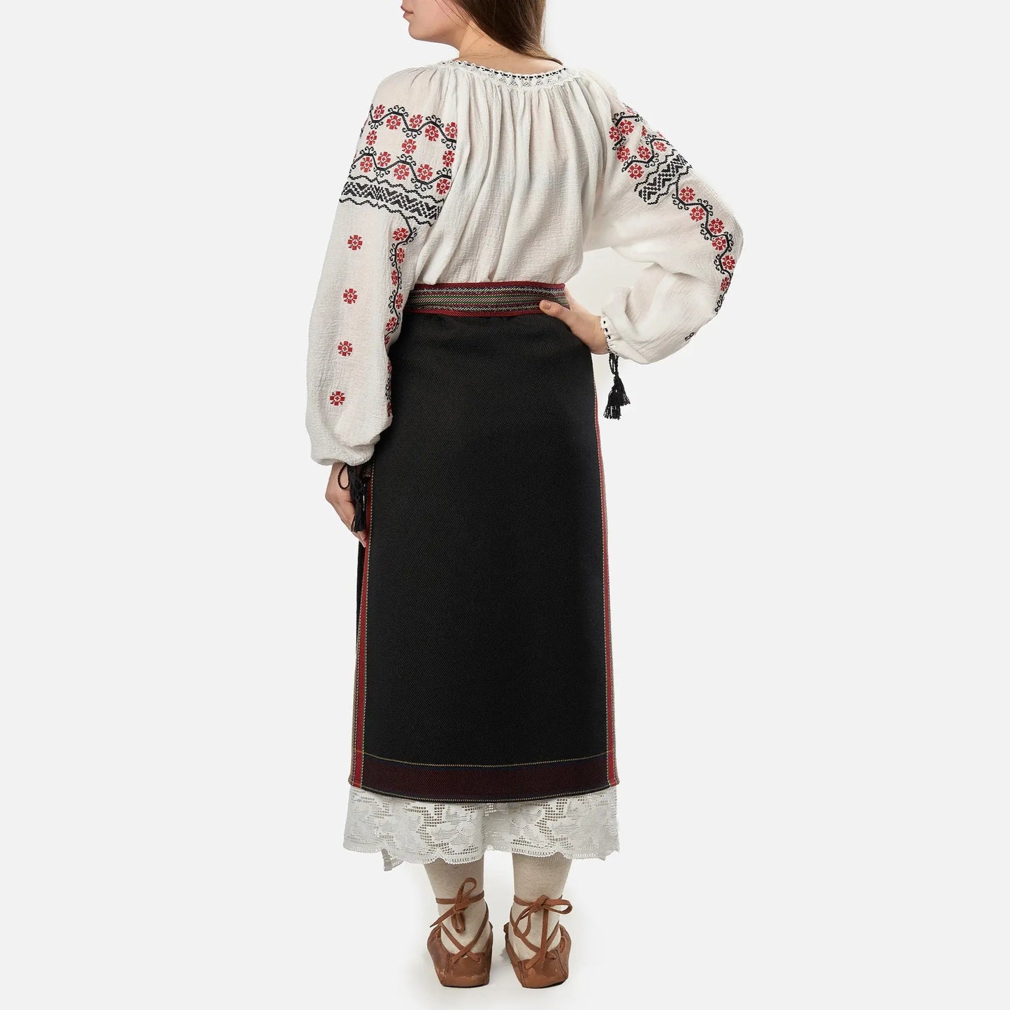 Catrinta "Catinca" cu poale din dantela