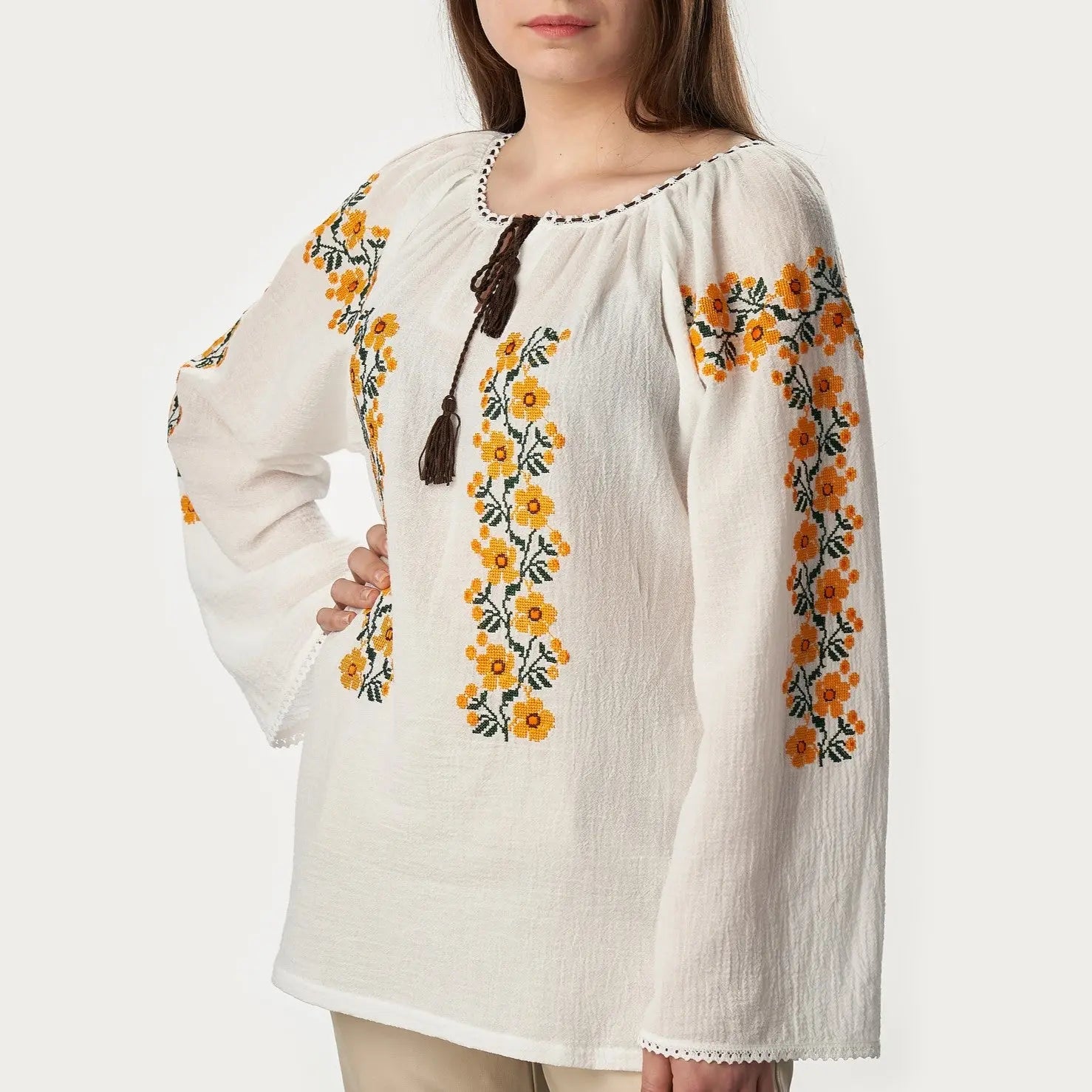 Ie traditionala "ANASTASIA" - CasaCrystal