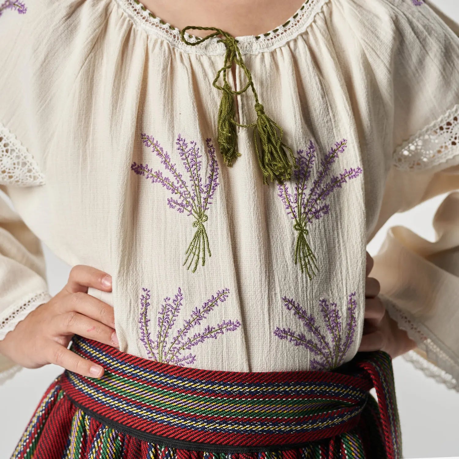 Ie traditionala fetite "LAVANDA" - CasaCrystal