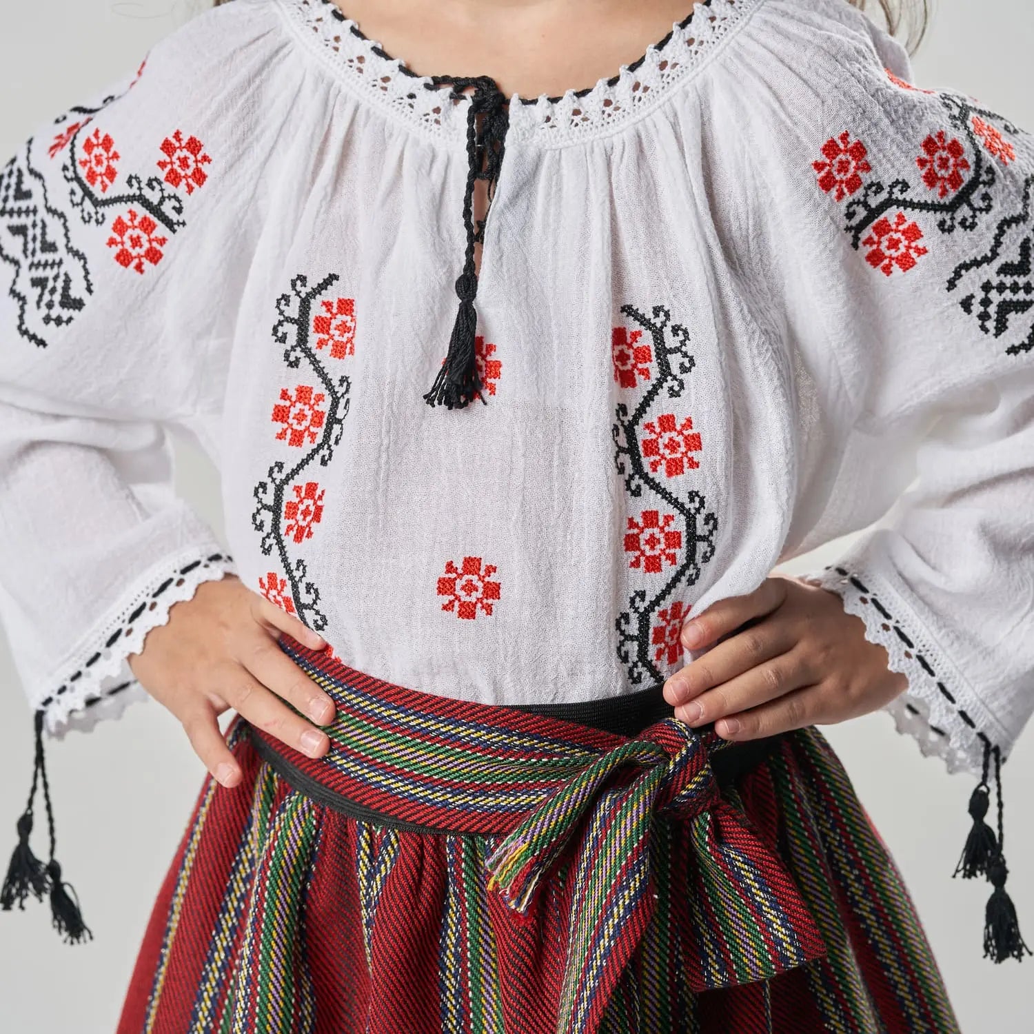 Ie traditionala fetite "VERA" - CasaCrystal