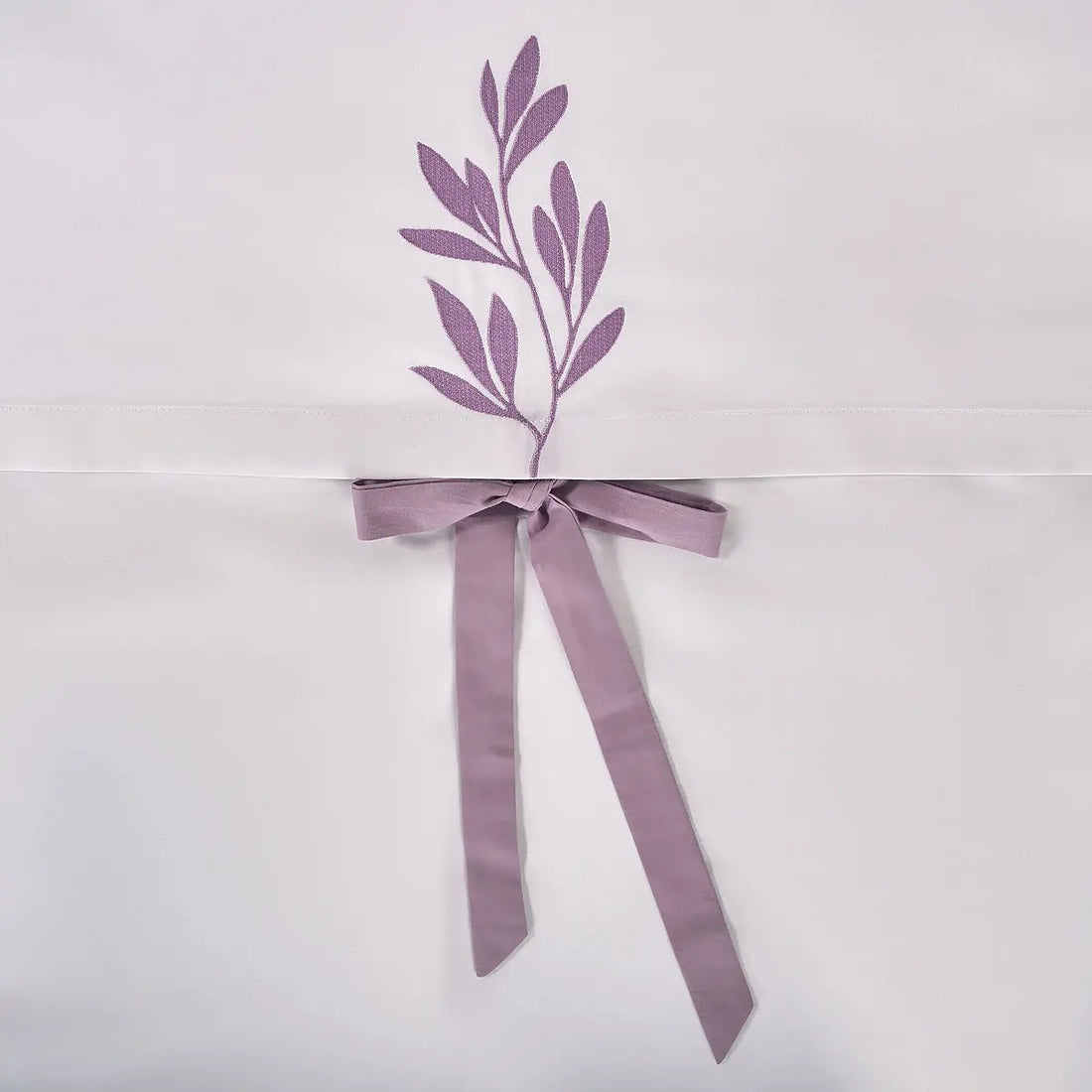 Cearșaf Pilotă cu Fundițe din Bumbac 100% Natural Brodat - Dimensiuni și Culori Variate