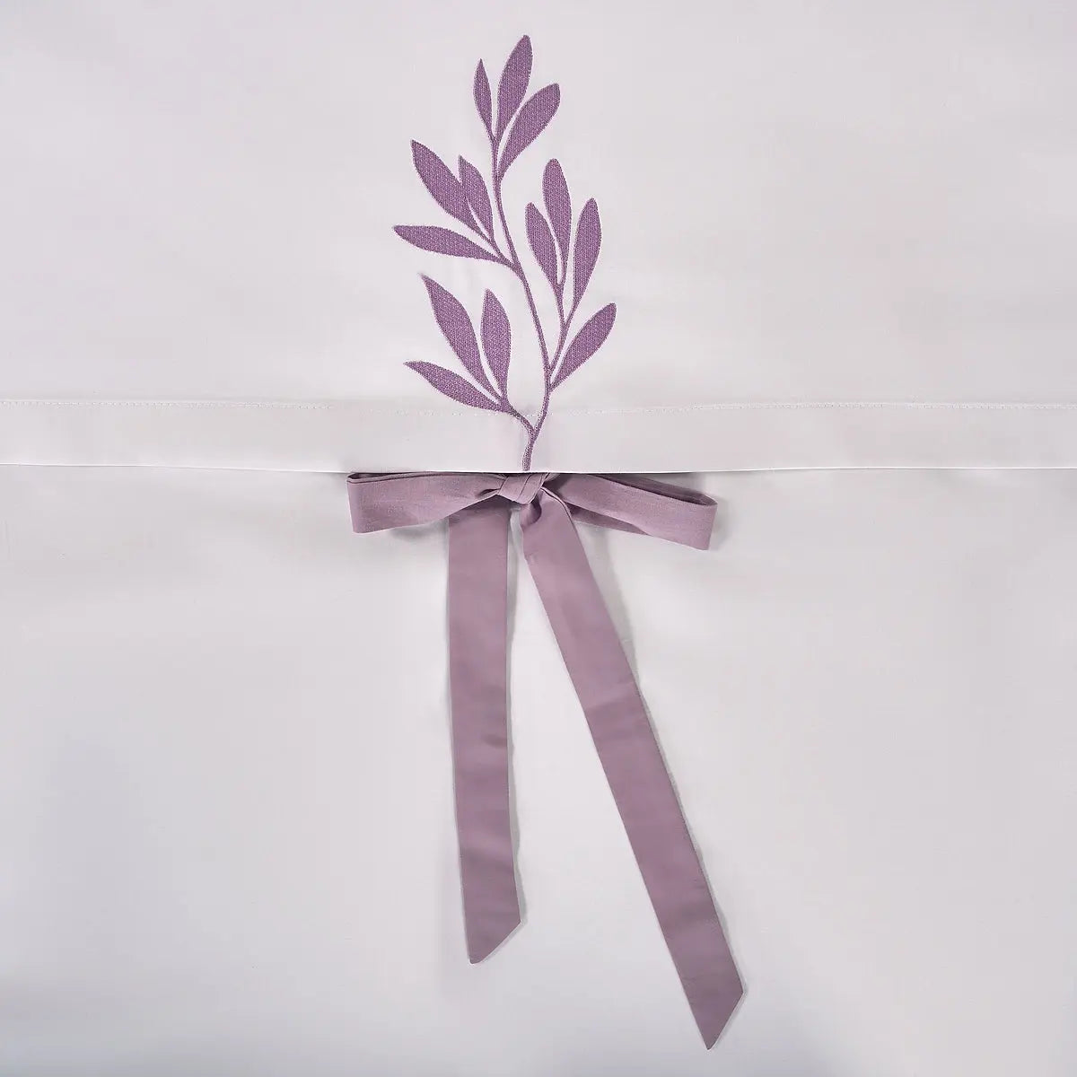 Cearșaf Pilotă cu Fundițe din Bumbac 100% Natural Brodat - Dimensiuni și Culori Variate