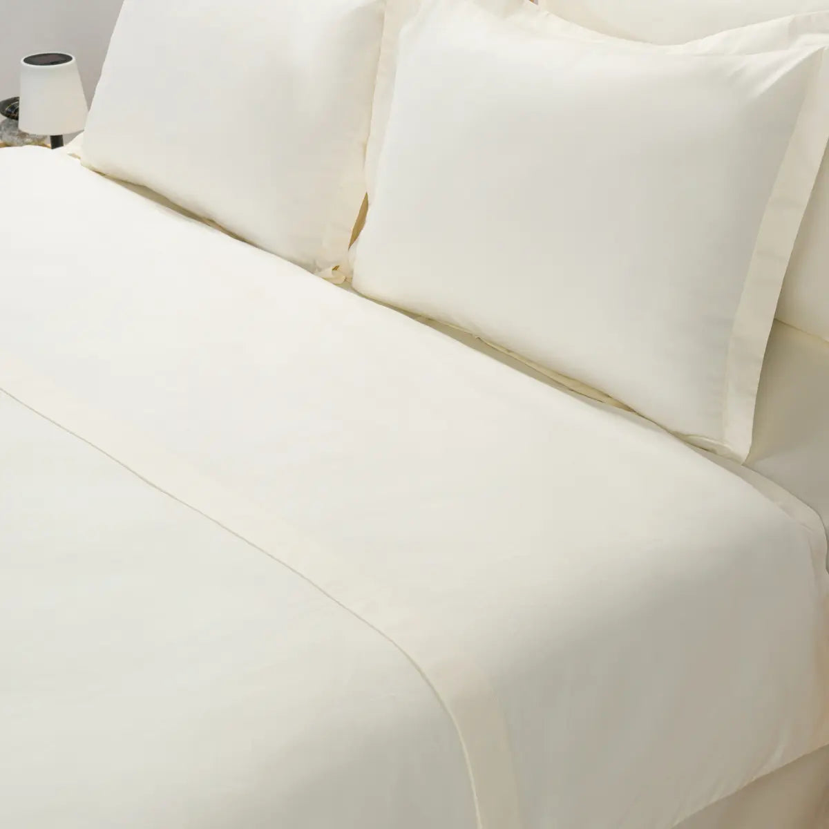 cearsaf pentru pilota culoarea ivoar din 100% bumbac natural foarte confortabil, model simplu Casa Crystal, dimensiuni variate