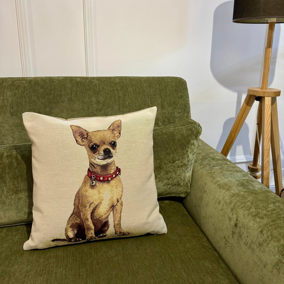 Fata de perna din gobelin cu cChihuahua CASA CRYSTAL CasaCrystal