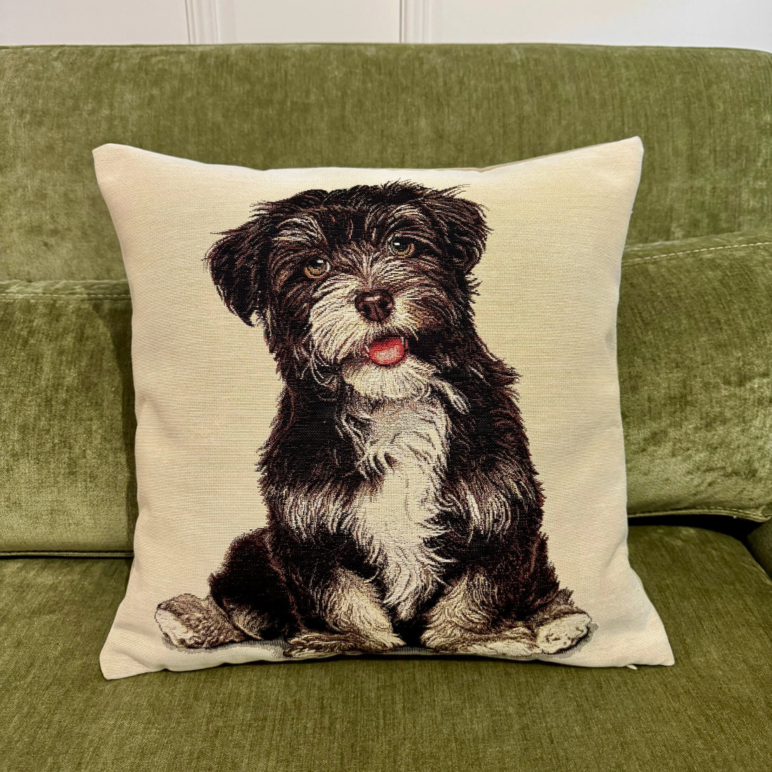 Fata de perna din gobelin cu caine Terrier CASA CRYSTAL CasaCrystal