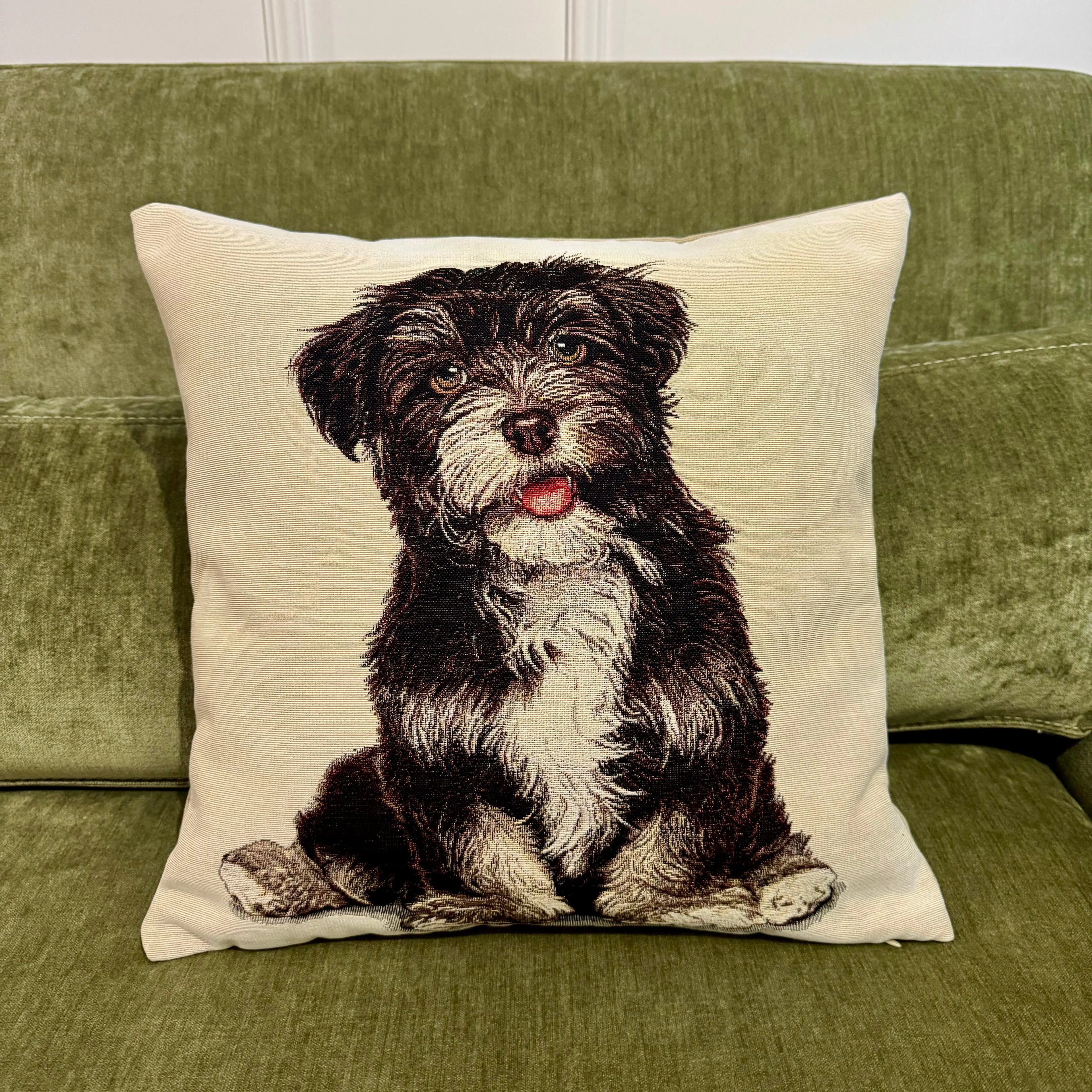 Fata de perna din gobelin cu caine Terrier CASA CRYSTAL CasaCrystal