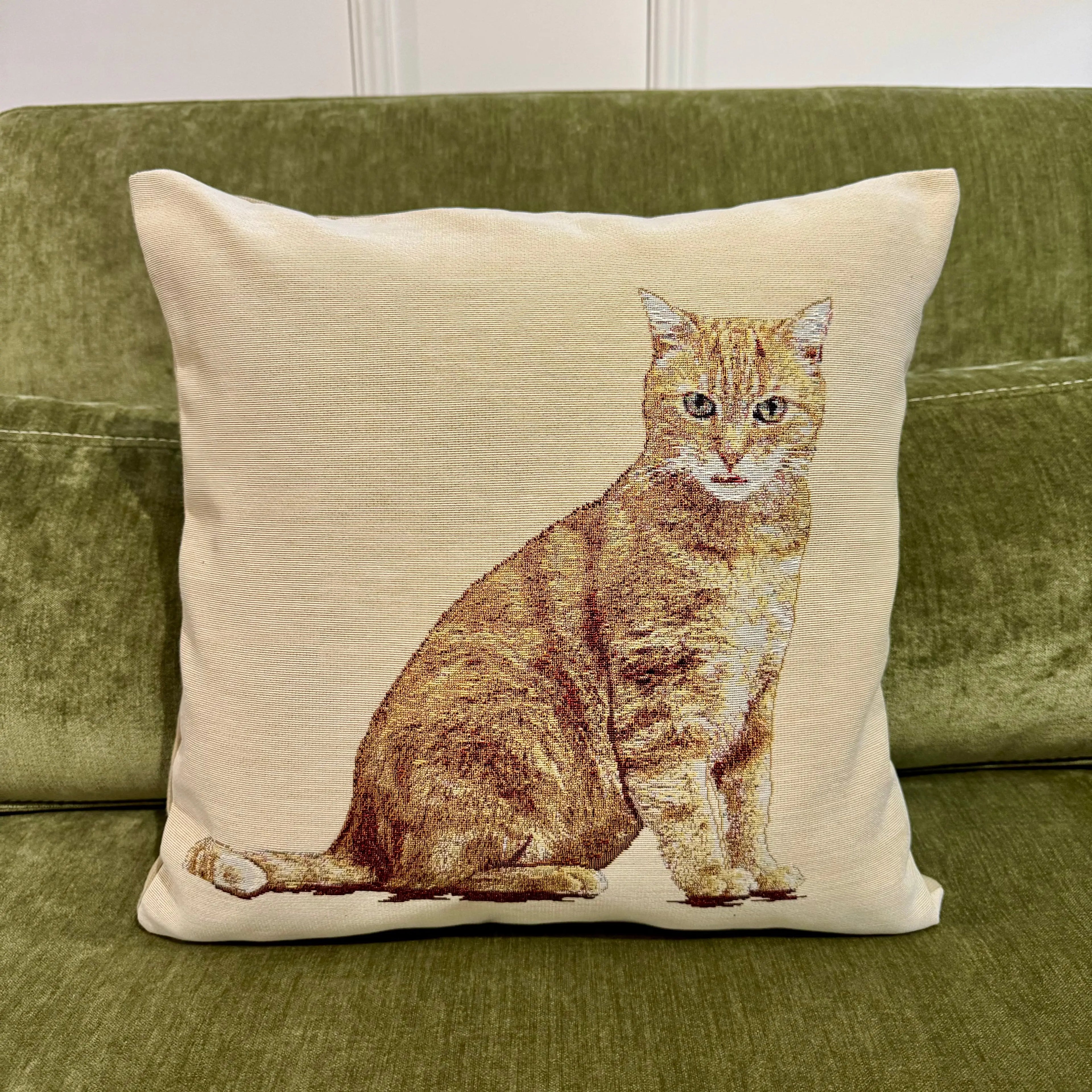 Fata de perna din gobelin cu pisica portocalie Orange Tabby CasaCrystal CasaCrystal