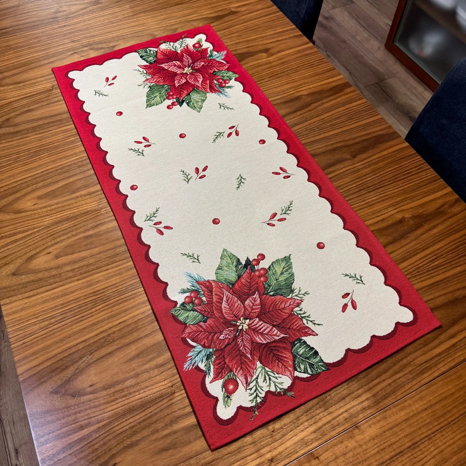 Fete de masa și naproane din gobelin ARANZA, motive craciunite rosii - Complet personalizabil CASA CRYSTAL CasaCrystal